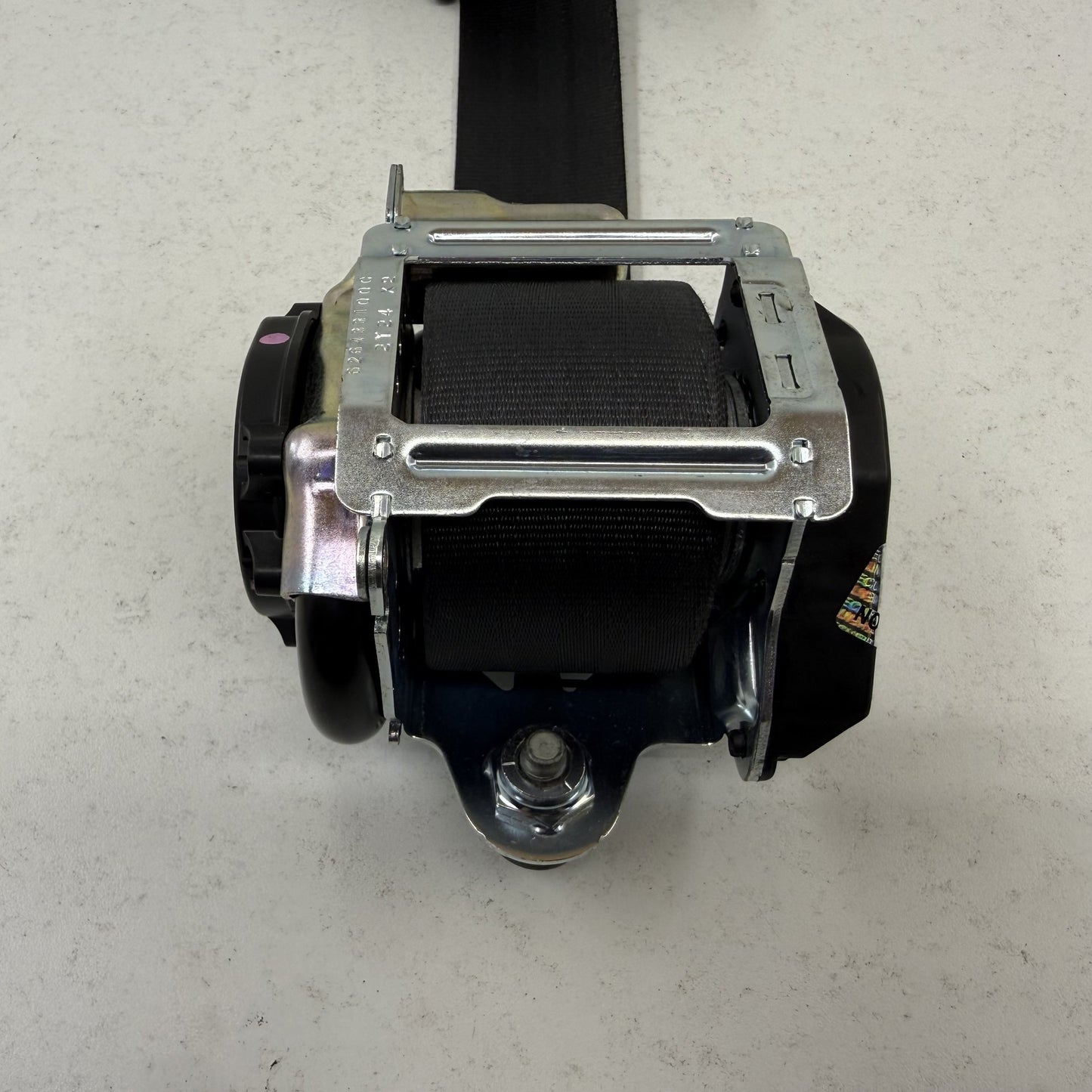 2022-2024 Rivian R1S Right Rear 2nd Second Row Seatbelt Seat Belt Retractor OEM