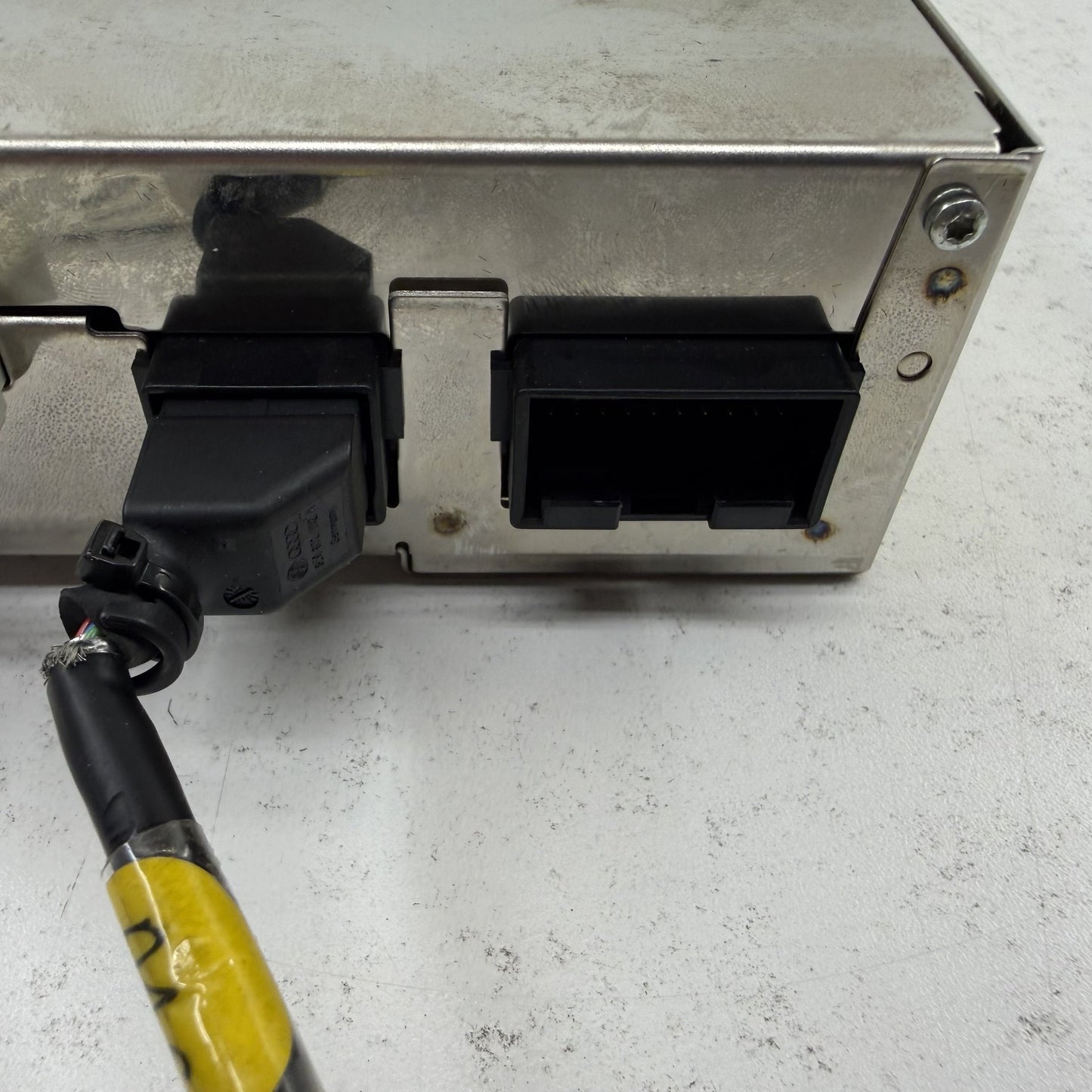 14-18 Bentley Flying Spur Rear Seat Entertainment Multimedia Control Module OEM