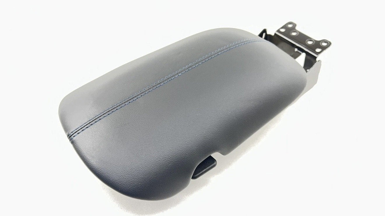 24-26 Ford Mustang Dark Horse Center Console Armrest Arm Rest Cover Lid OEM