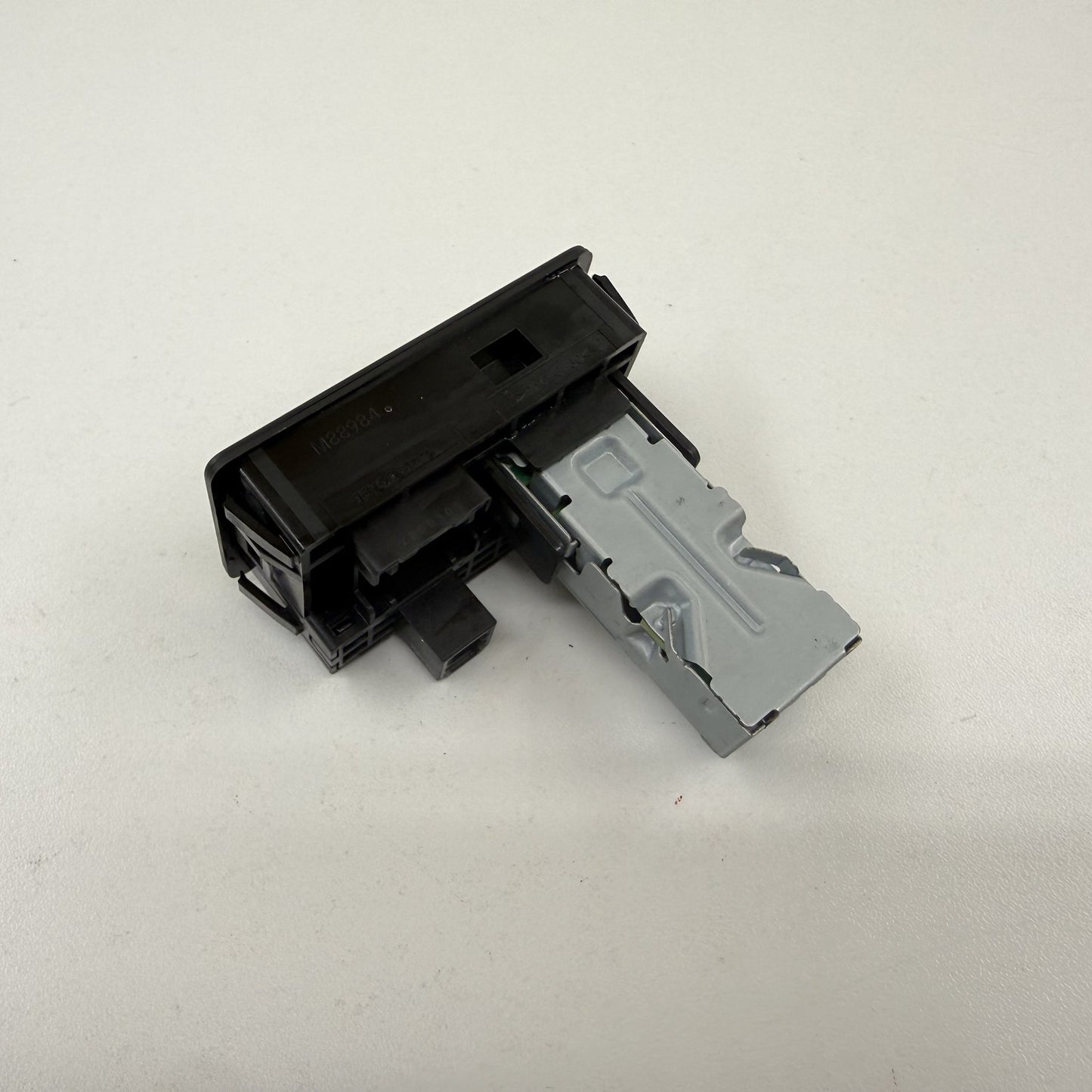 2023-2025 Honda Pilot Front Dual USB Charge Port 8A360-3T0-J01 OEM
