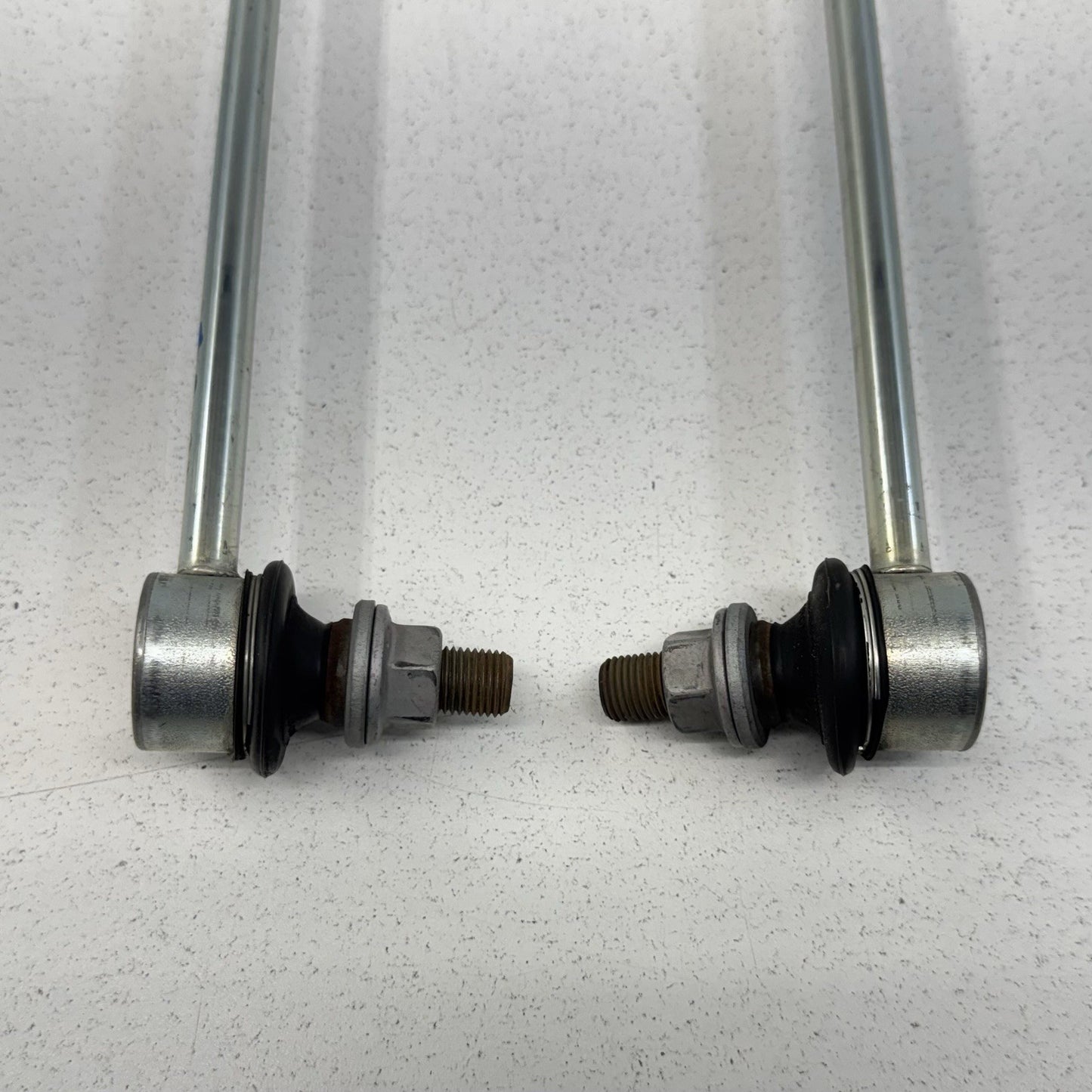 16-22 Toyota Prius / Prius Prime Front Stabilizer Sway Bar End Link Pair OEM