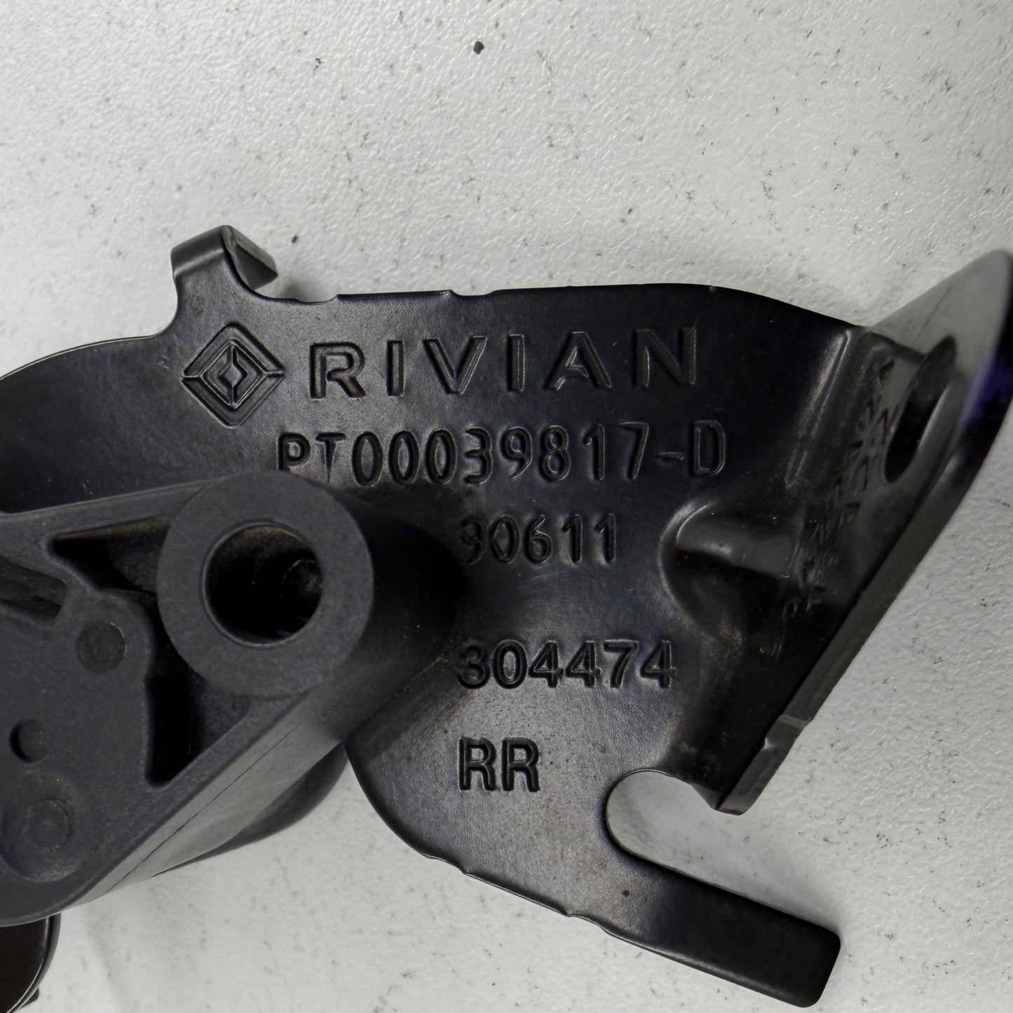 2022-2024 Rivian R1S R1T Right Rear Suspension Ride Height Level Sensor OEM