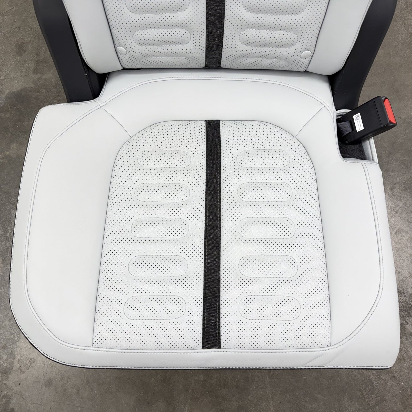 2022-2024 Rivian R1S Right Rear 2nd Second Row 40 Split Seat Ocean Coast OEM