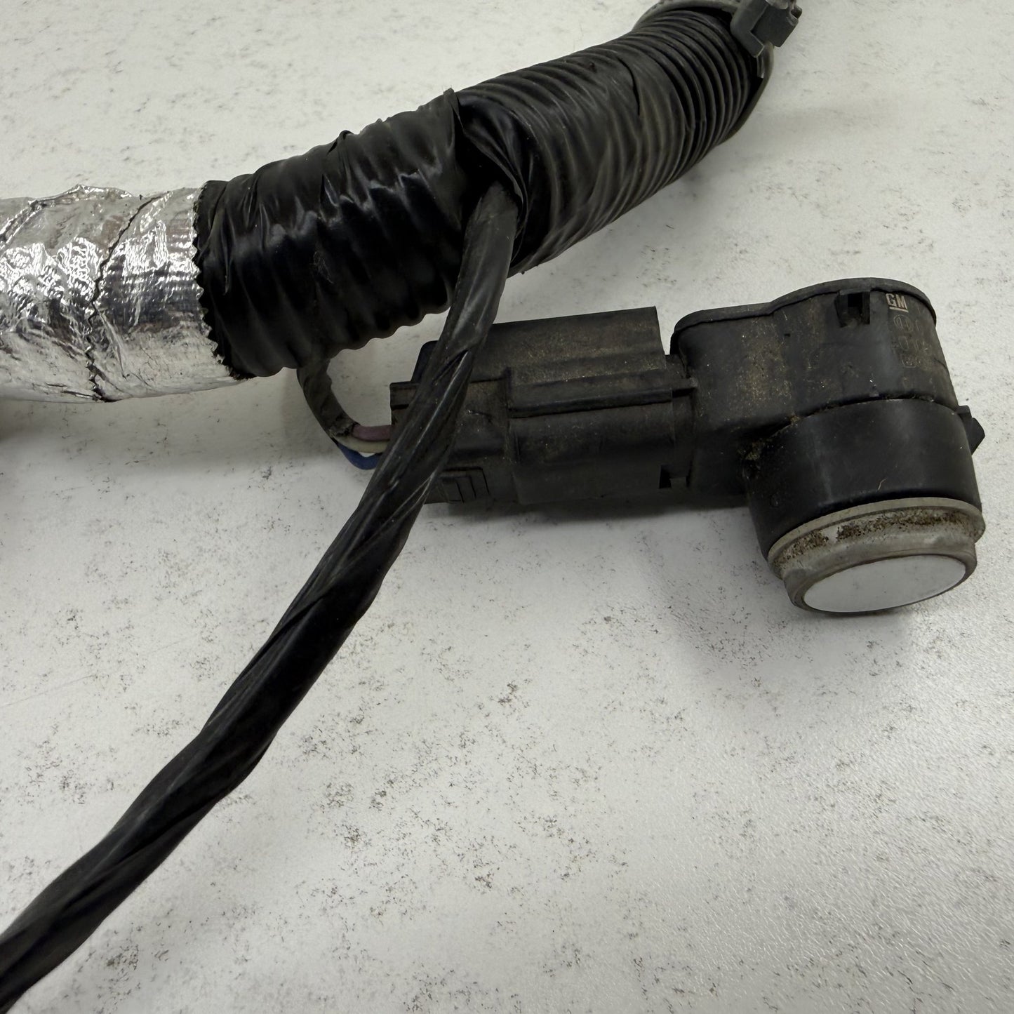 2014-2015 Chevrolet Camaro Rear Bumper Wiring Harness W/ Parking Sensors OEM