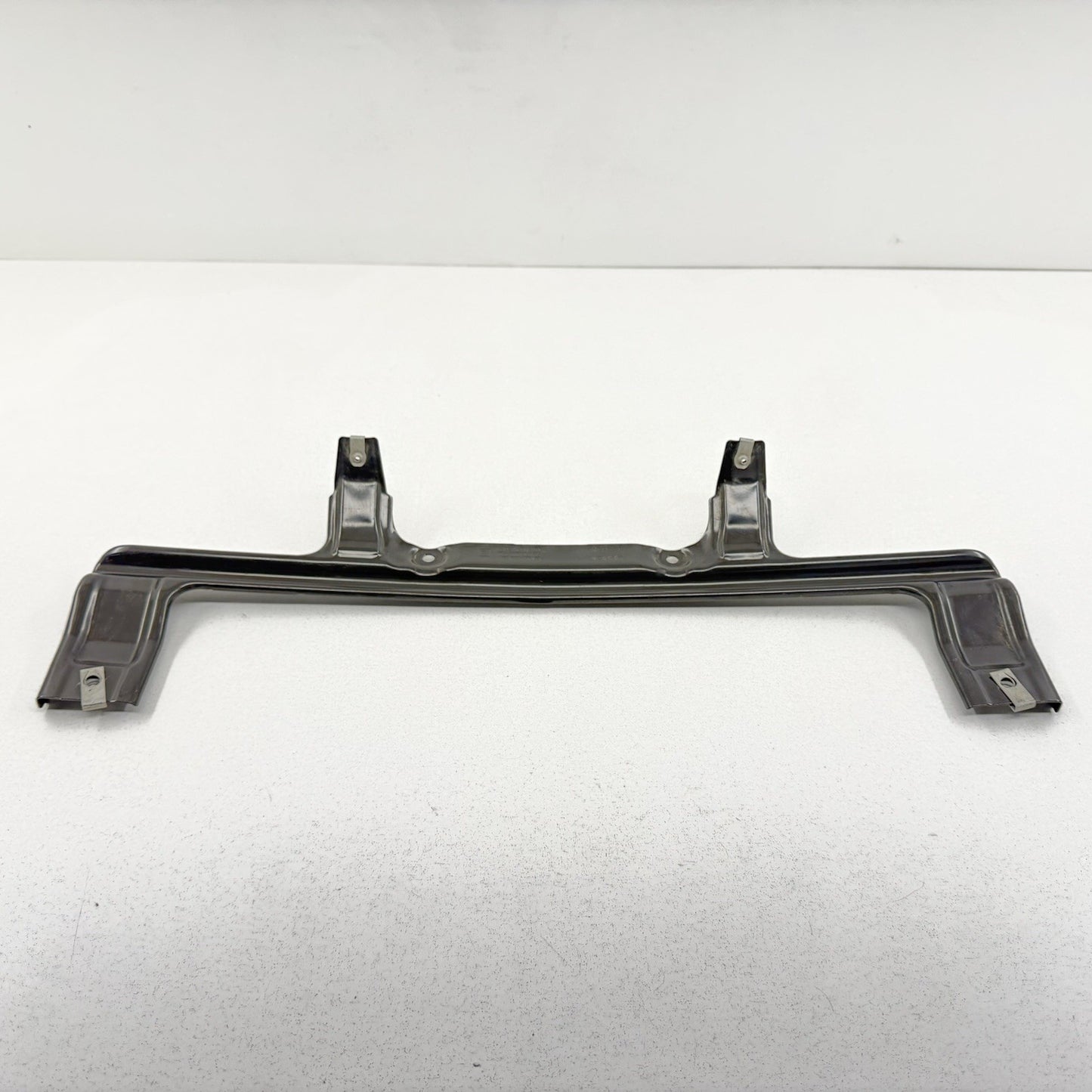 20-25 Chevrolet Silverado 2500 3500 Front Bumper Center Support Bracket OEM