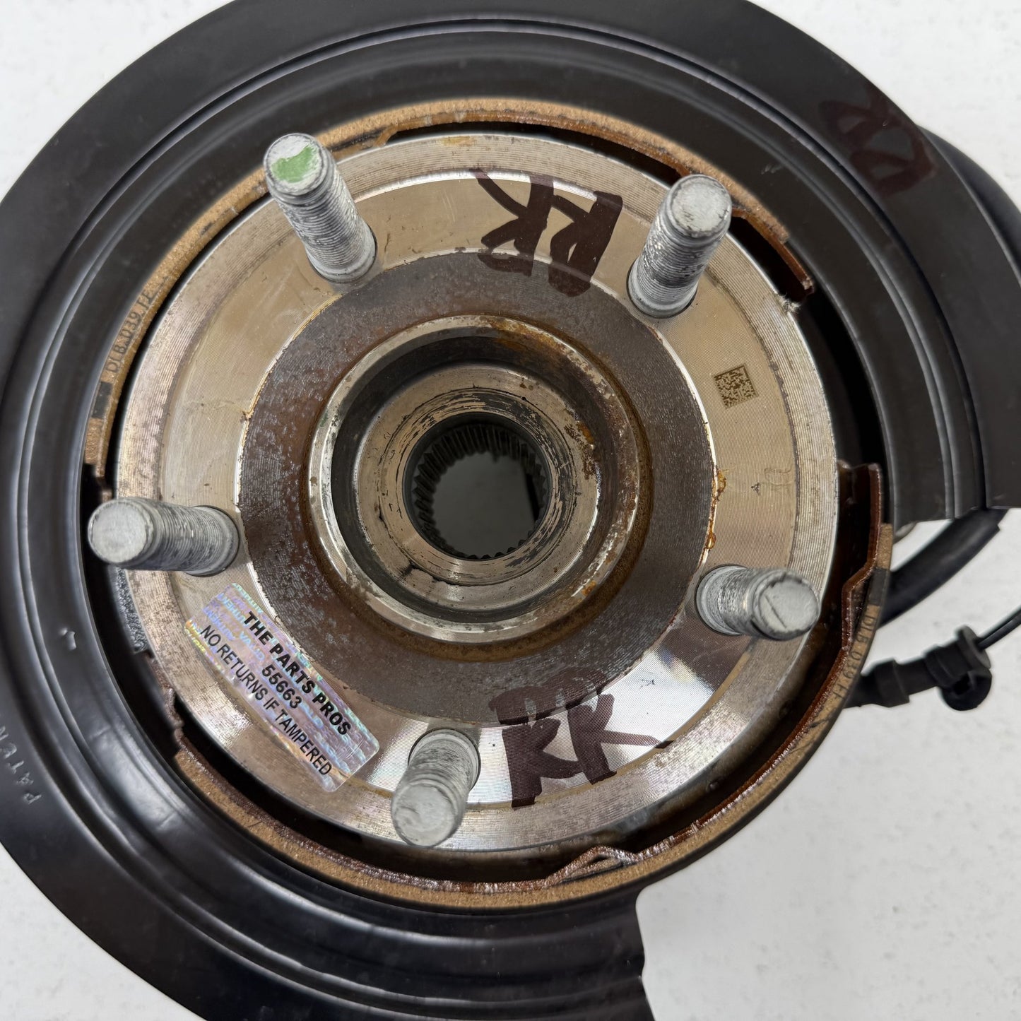2018-2024 Dodge Durango SRT 392 Right Rear Spindle Knuckle Hub Wheel Bearing OEM