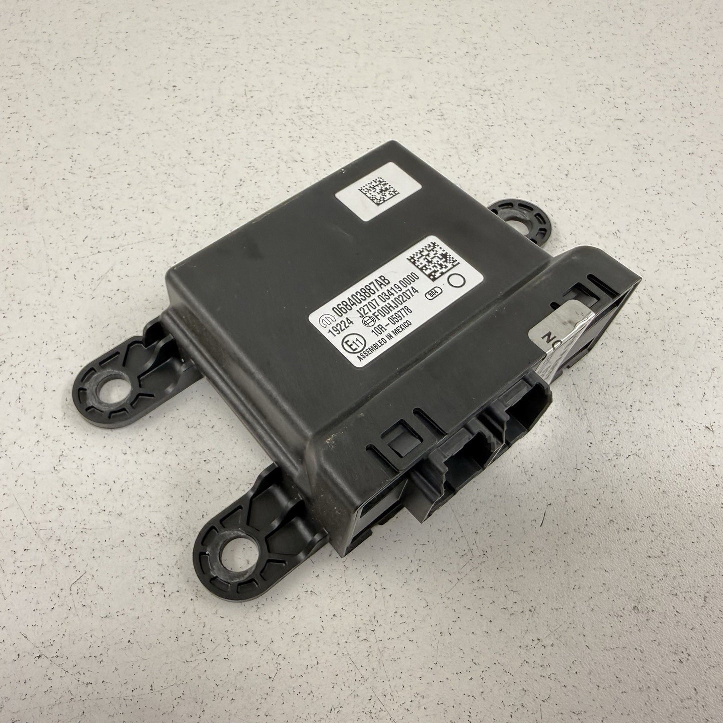 18-23 Dodge Challenger Charger Park Assist Network Gateway Control Module OEM