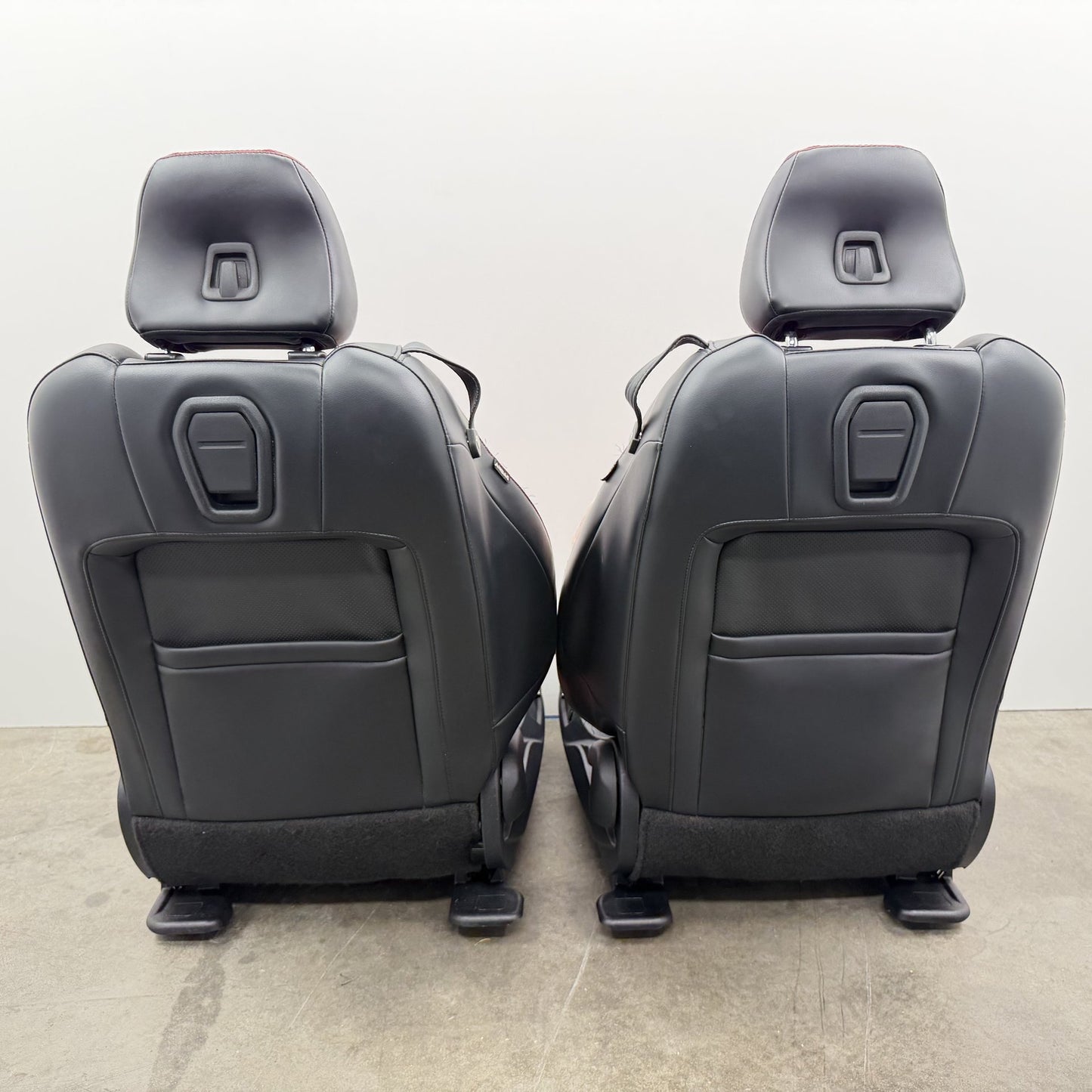 2015-2017 Ford Mustang GT Premium Front Seat Pair Leather Red Line OEM
