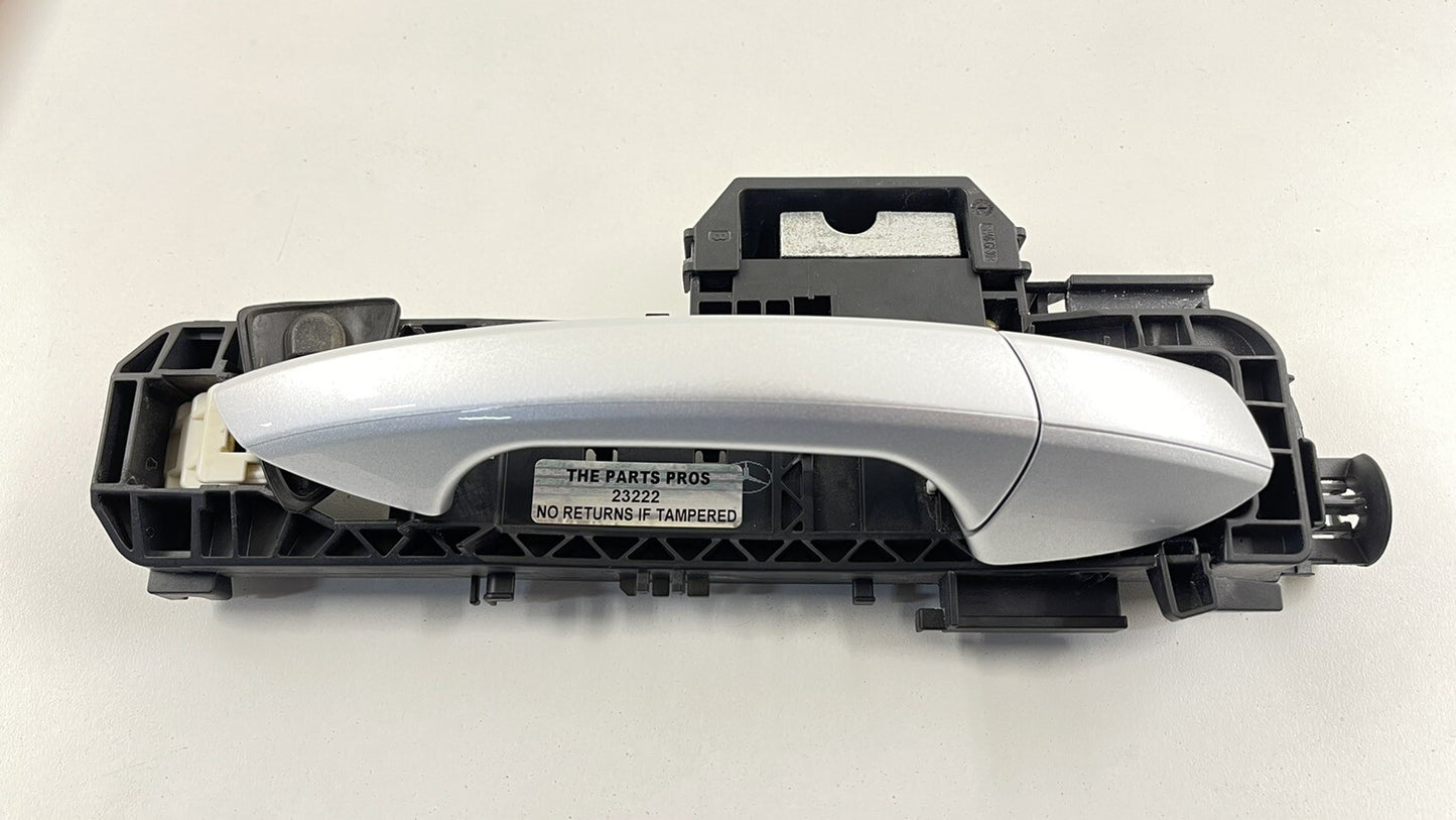 10-13 MERCEDES BENZ W212 E CLASS PASSENGER RIGHT REAR EXTERIOR DOOR HANDLE OEM