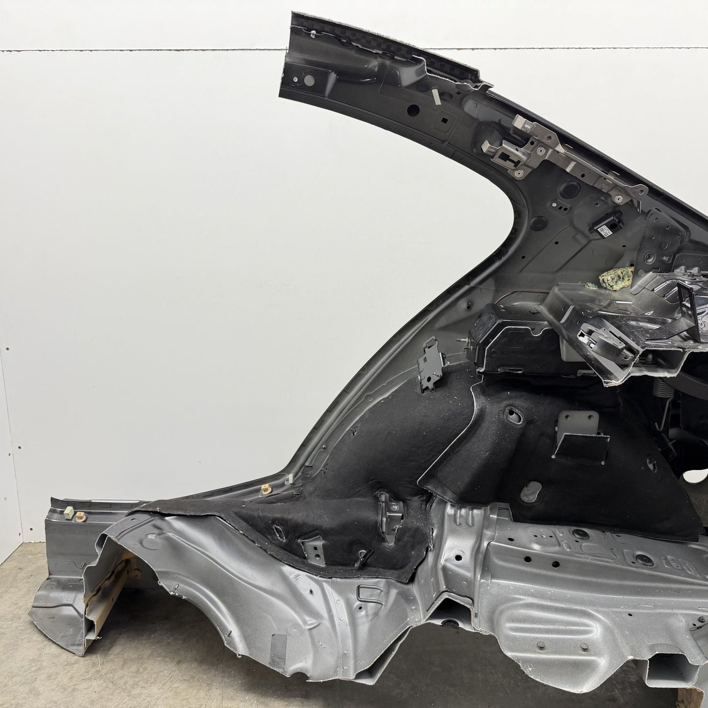 15-18 BMW F80 M3 Passenger Right Rear Quarter Panel Body Structural Cut OEM