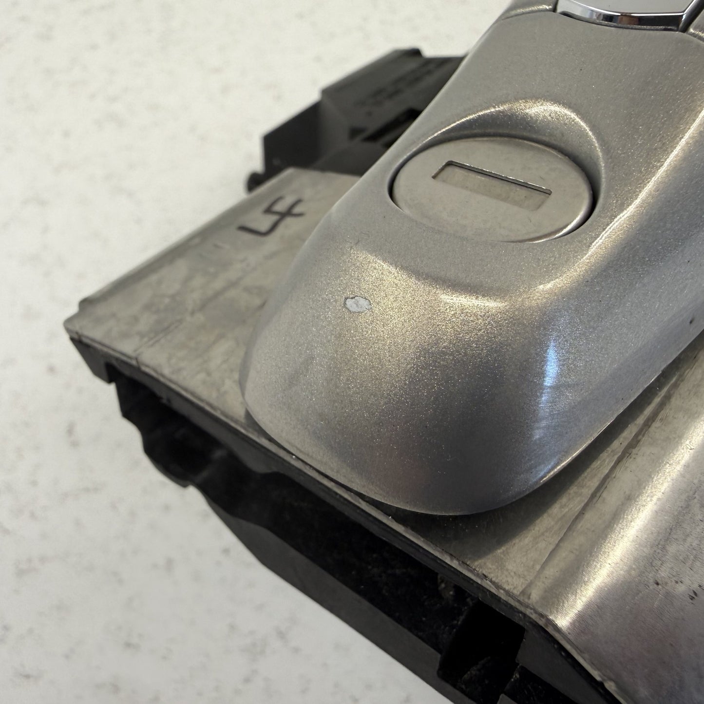 2014-2018 Bentley Flying Spur Driver Left Front Exterior Door Handle Silver OEM
