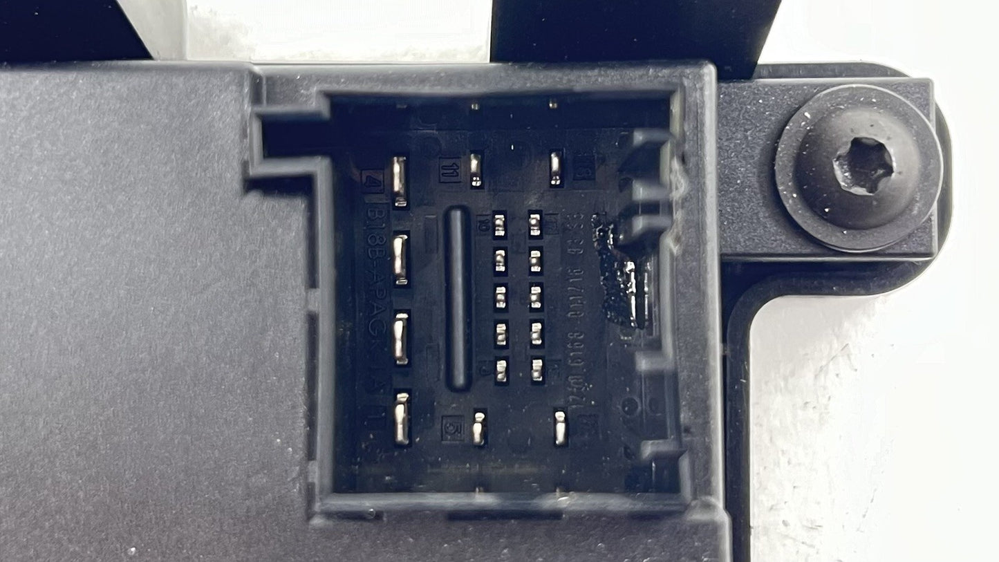 13-18 BENTLEY FLYING SPUR HEATER CONTROL MODULE 4W0 907 042A OEM