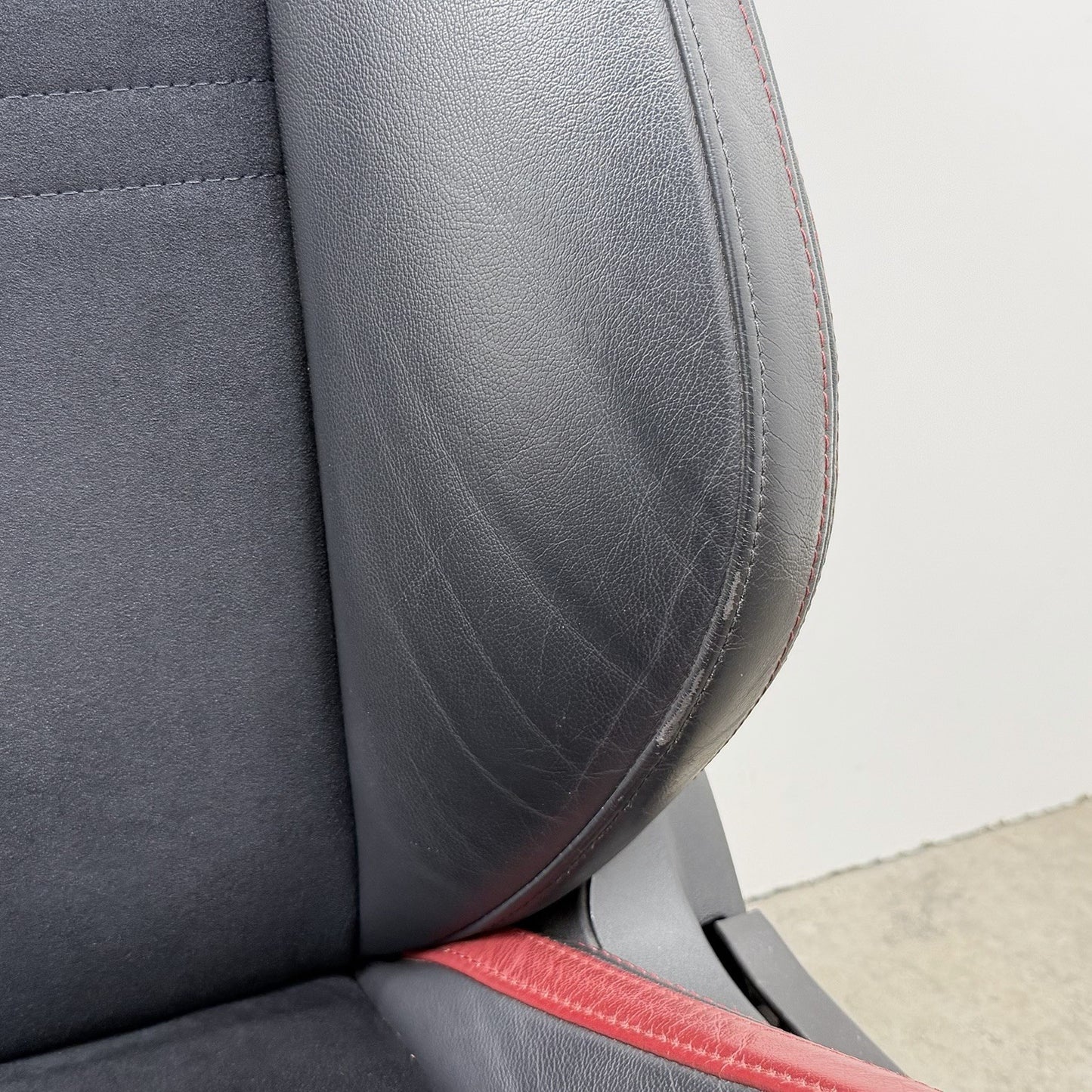 18-21 Subaru WRX STI Left And Right Front Seat Pair Leather Suede OEM Nice!