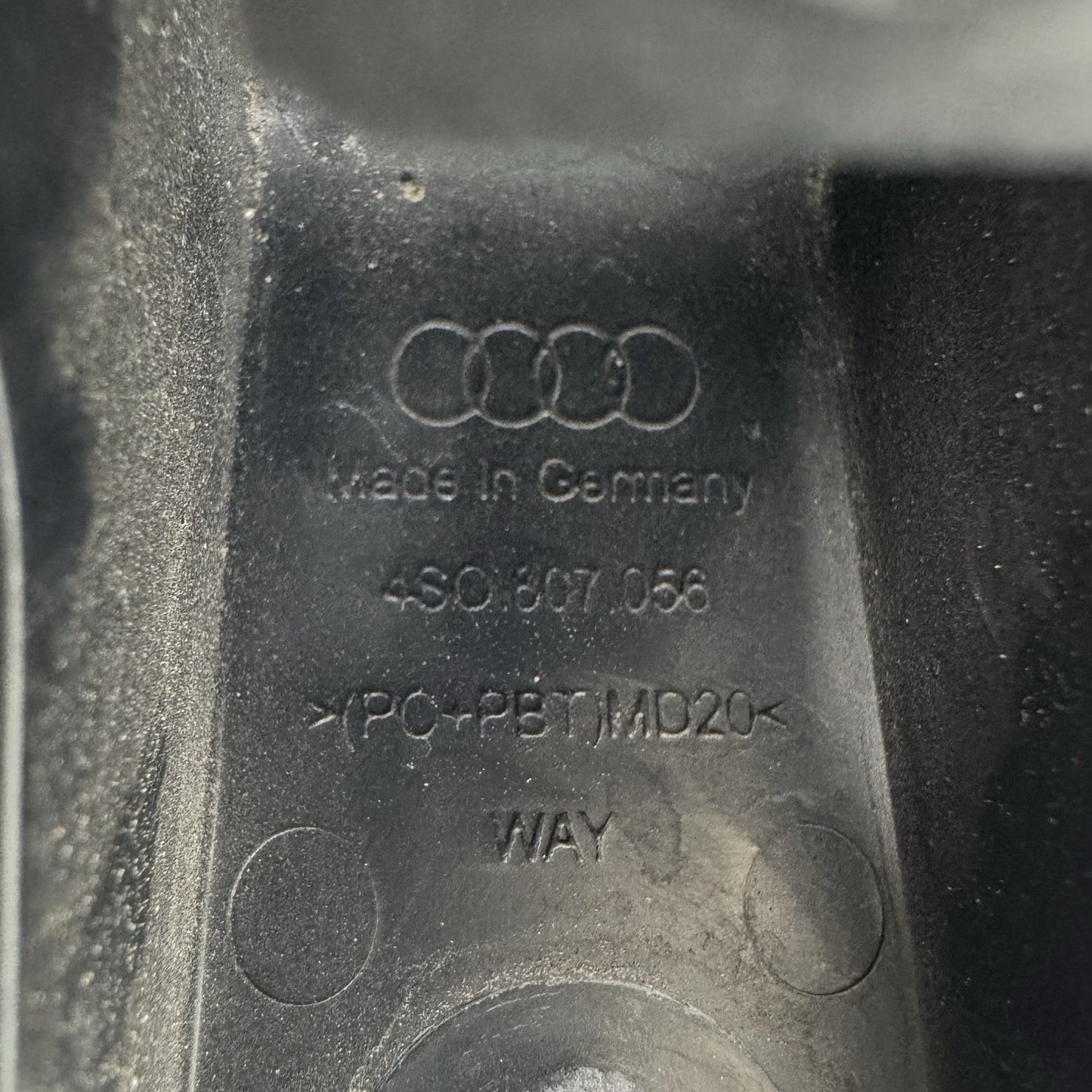 17-23 Audi R8 Front Reinforcement Bar Bracket 4S0807056 OEM