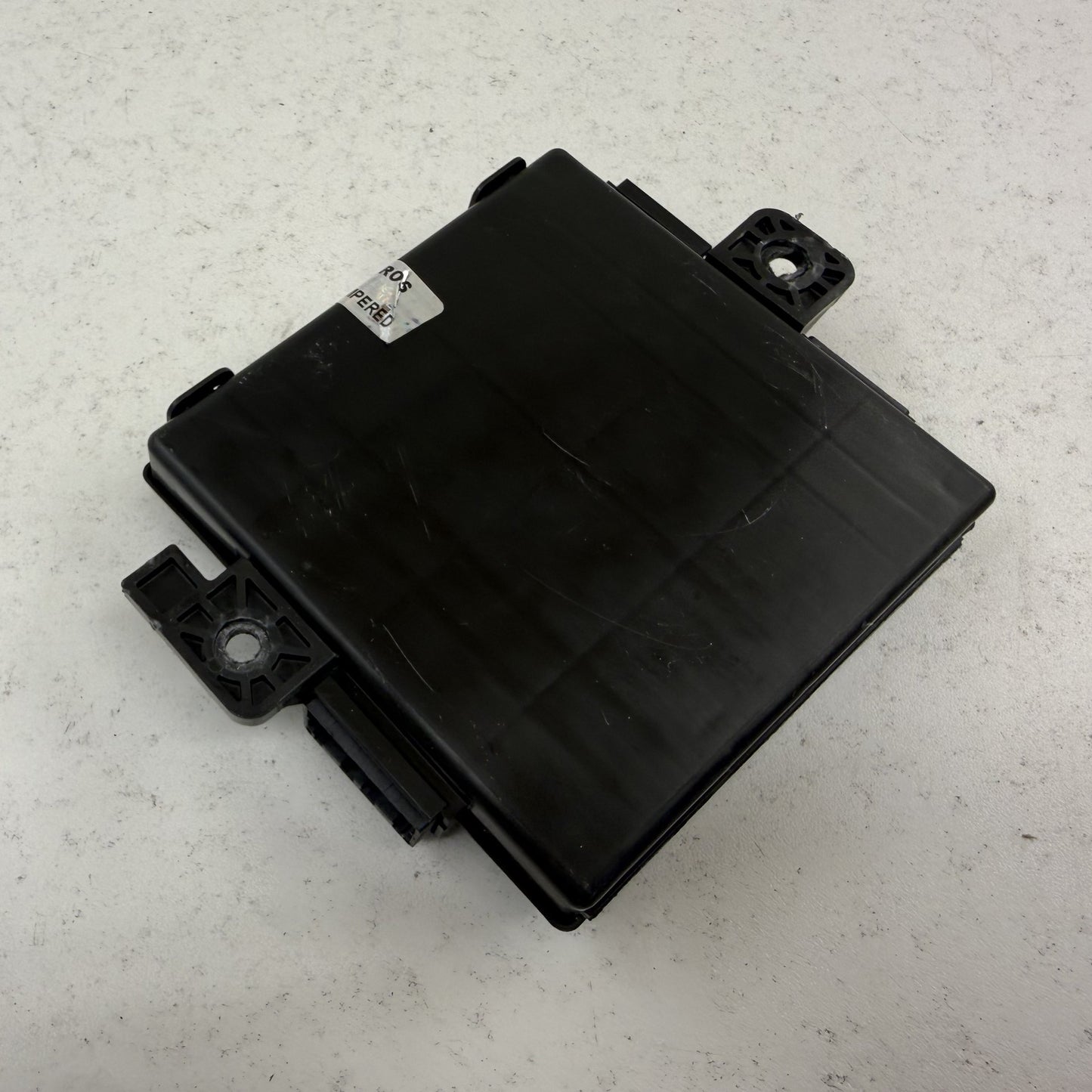 2021 Dodge Durango Keyless Entry Receiver Hub RF Control Module 68509804AB OEM