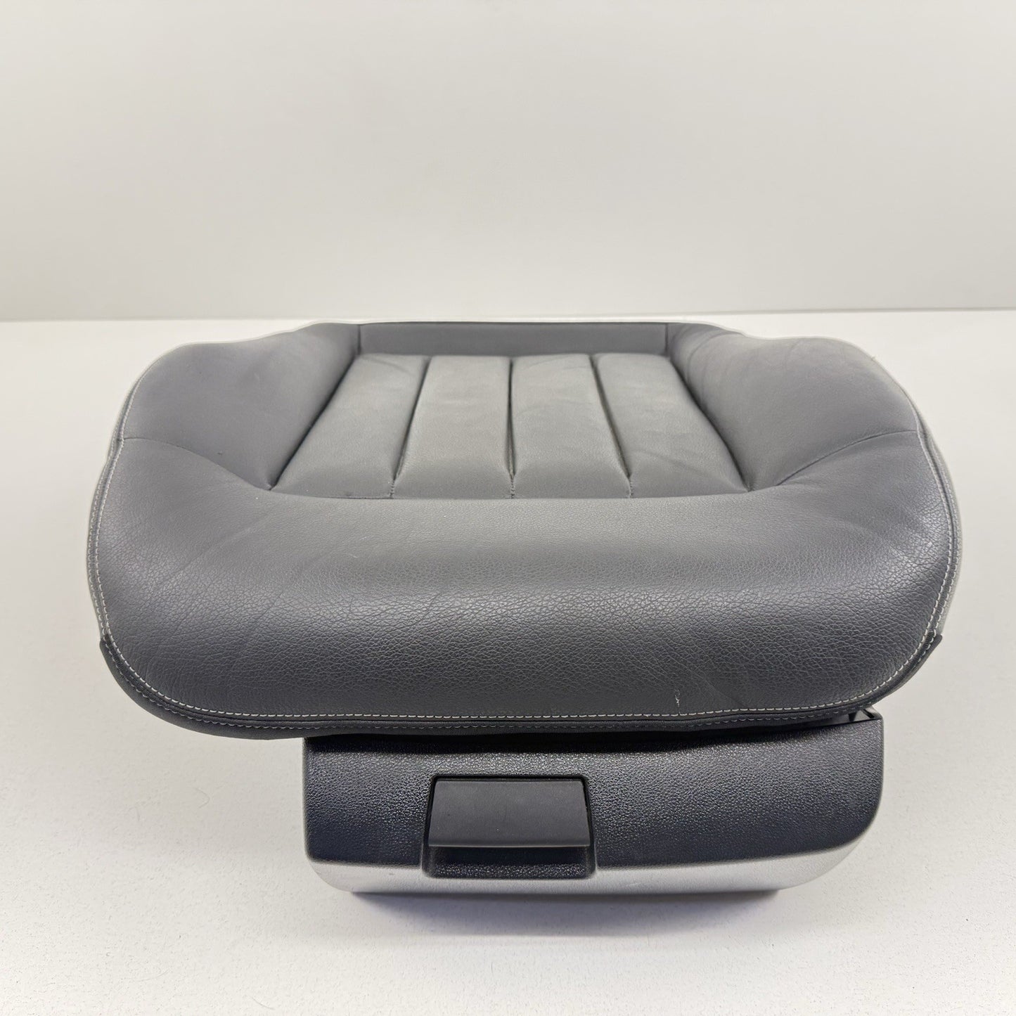 10-16 Mercedes W212 E350 Driver Left Front Lower Seat Cushion Black OEM