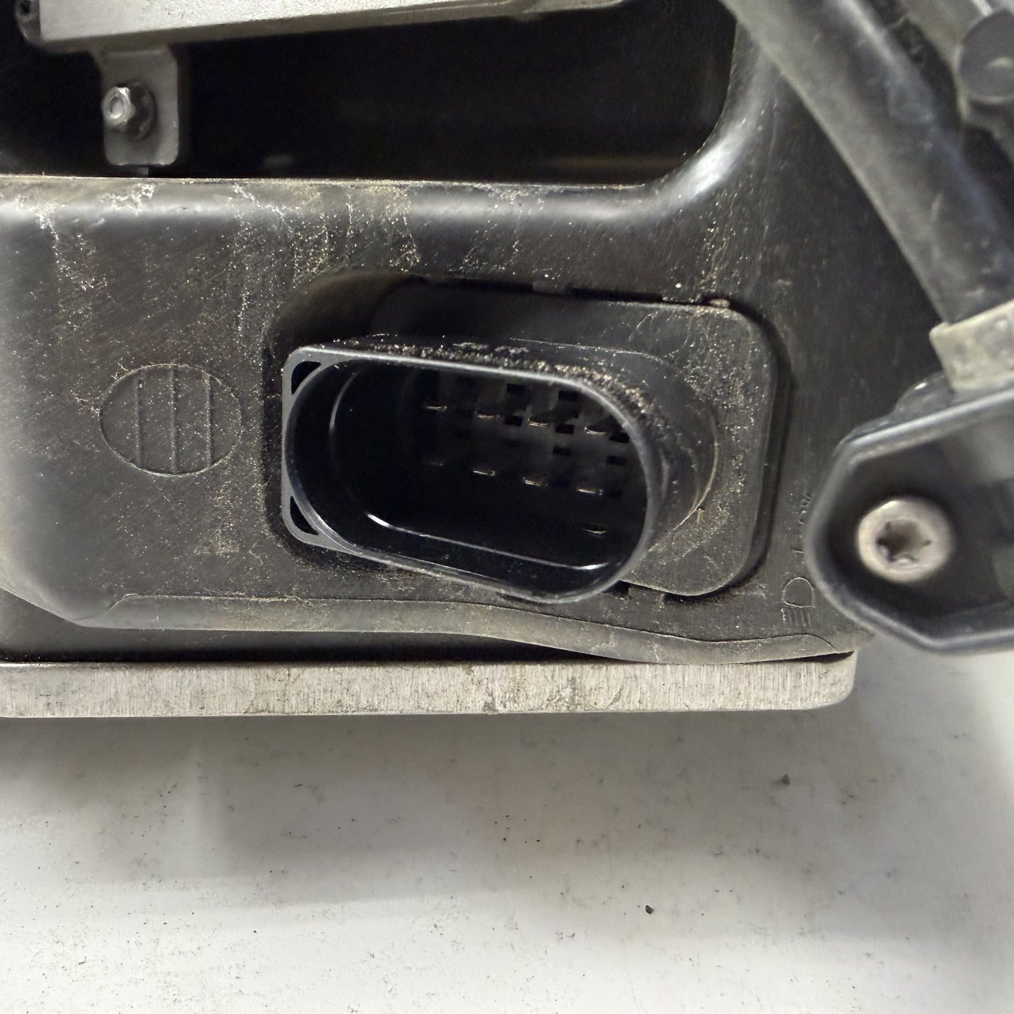 2014-2018 Bentley Flying Spur Right Front Bi Xenon HID Headlight Light Lamp OEM