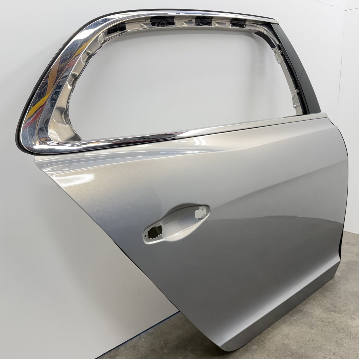 2014-2018 Bentley Flying Spur Passenger Right Rear Door Shell Extreme Silver OEM