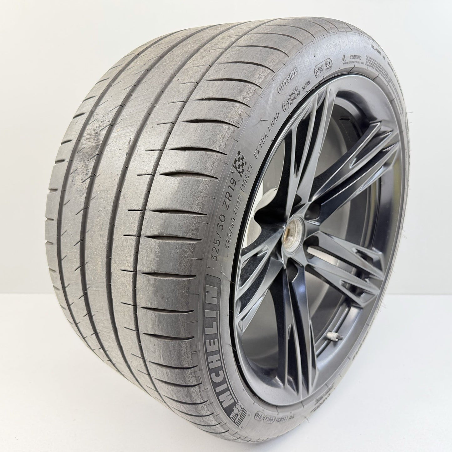 17-24 Chevrolet Camaro ZL1 1LE Rear Wheel Rim With Tire 19" 19x12 Factory OEM