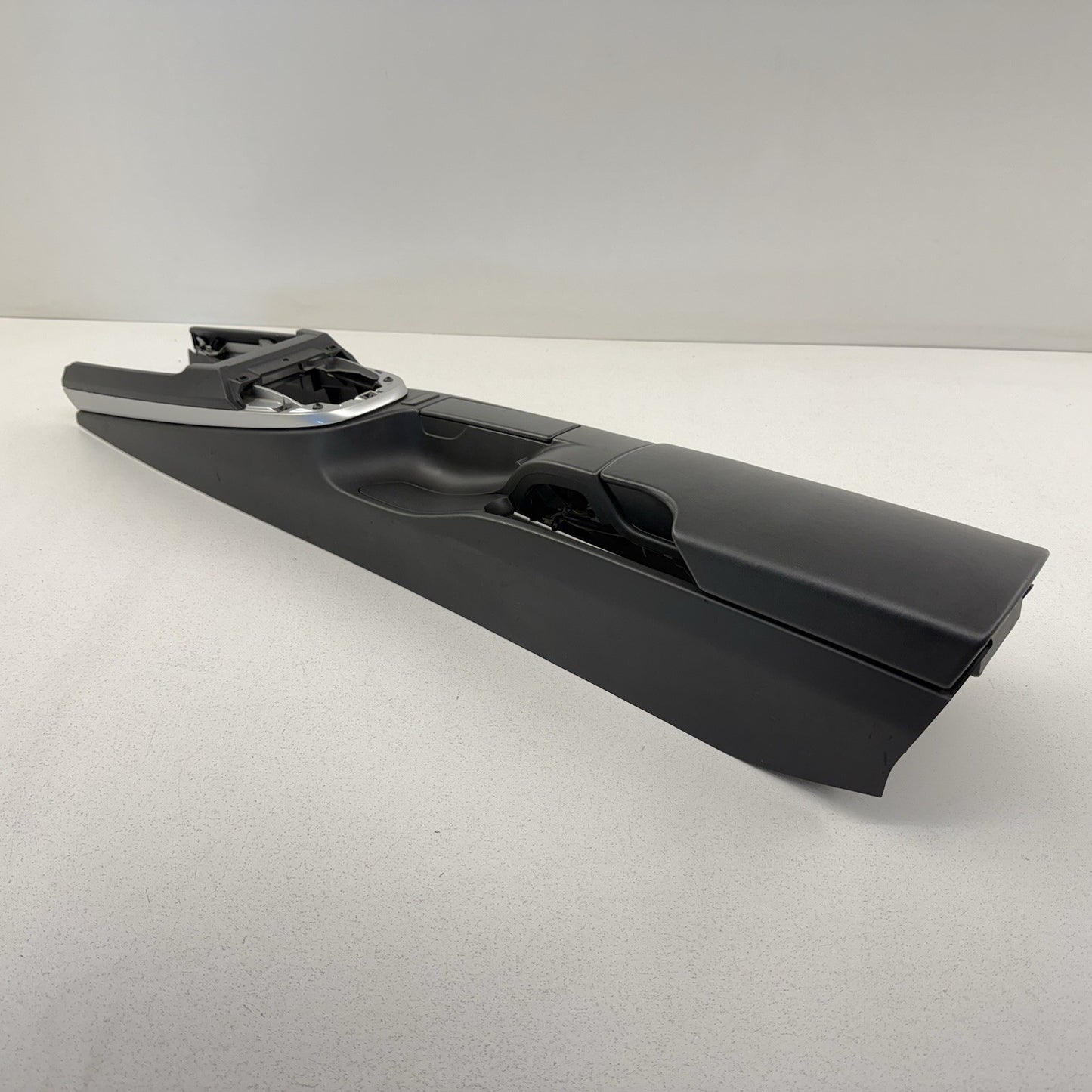 05-12 Porsche 911 997 Carrera Cabriolet Center Console Arm Rest Storage OEM
