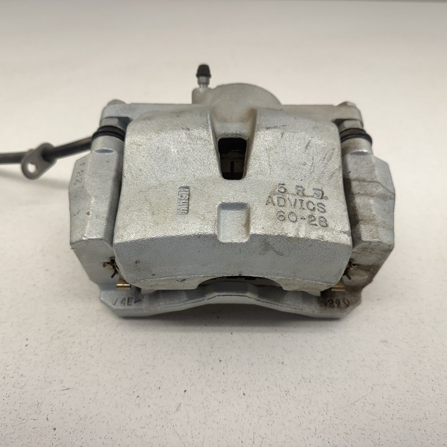 25-26 Toyota Camry XSE Passenger Right Front Suspension Knee Assembly Set OEM