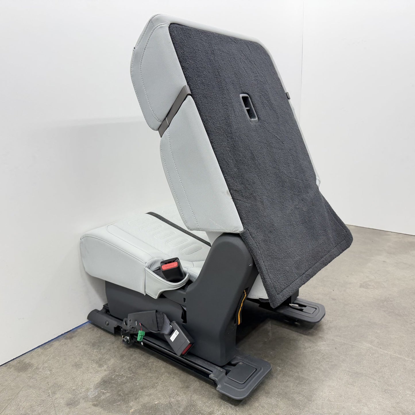 2022-2024 Rivian R1S Right Rear 2nd Second Row 40 Split Seat Ocean Coast OEM