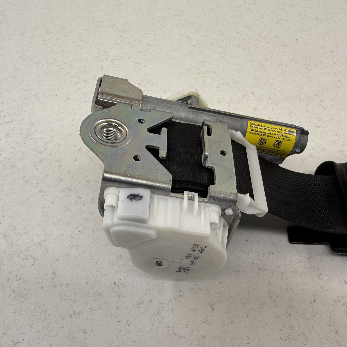 2008-2014 Mercedes C250 W204 Left Front Seatbelt Seat Belt Retractor Black OEM