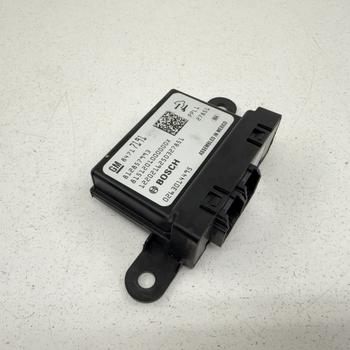 17-24 Chevrolet Camaro ZL1 Rear Parking Park Assist Control Module 84717191 OEM