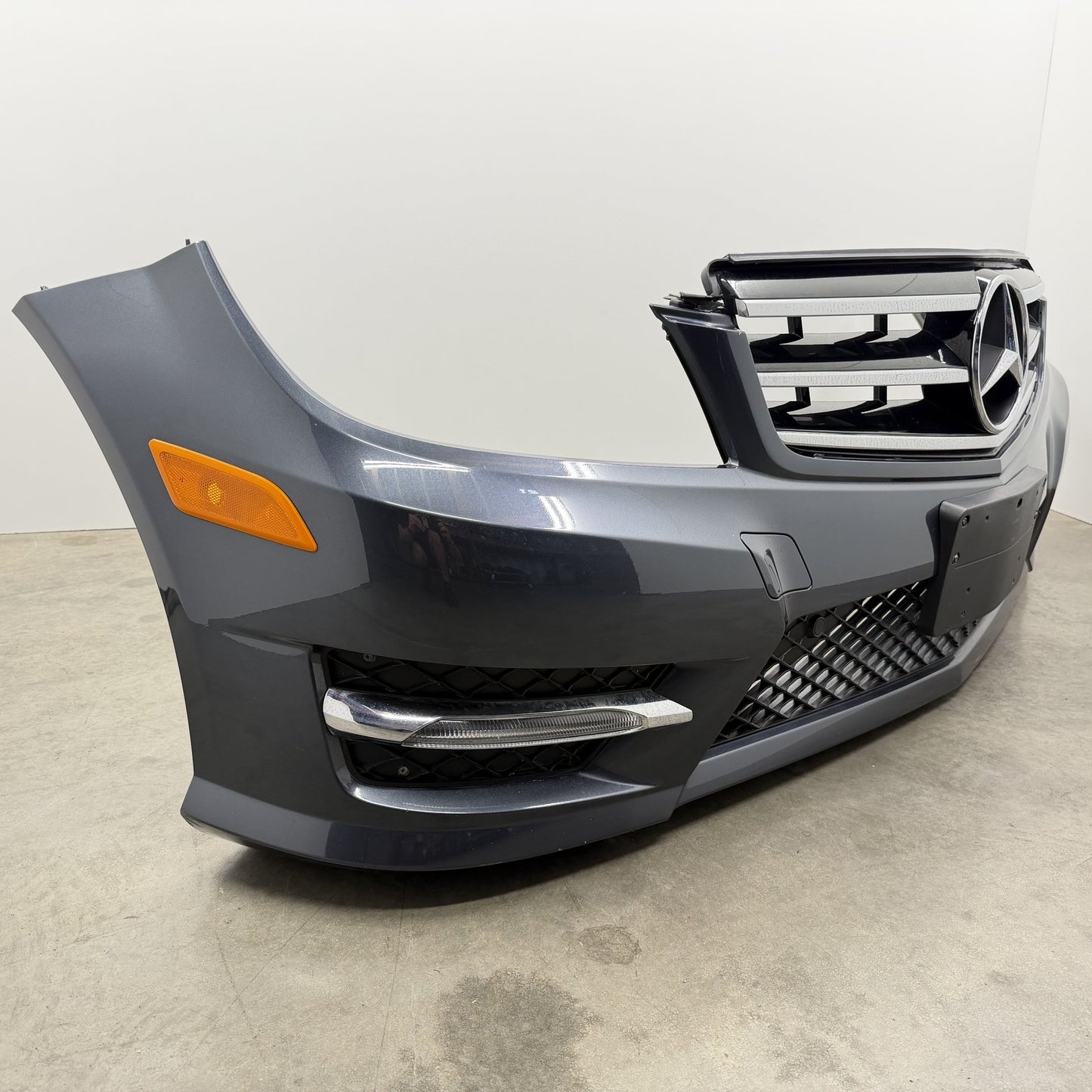2012-2014 Mercedes C250 C300 C350 W204 Front Bumper Cover Complete W/ Grill OEM