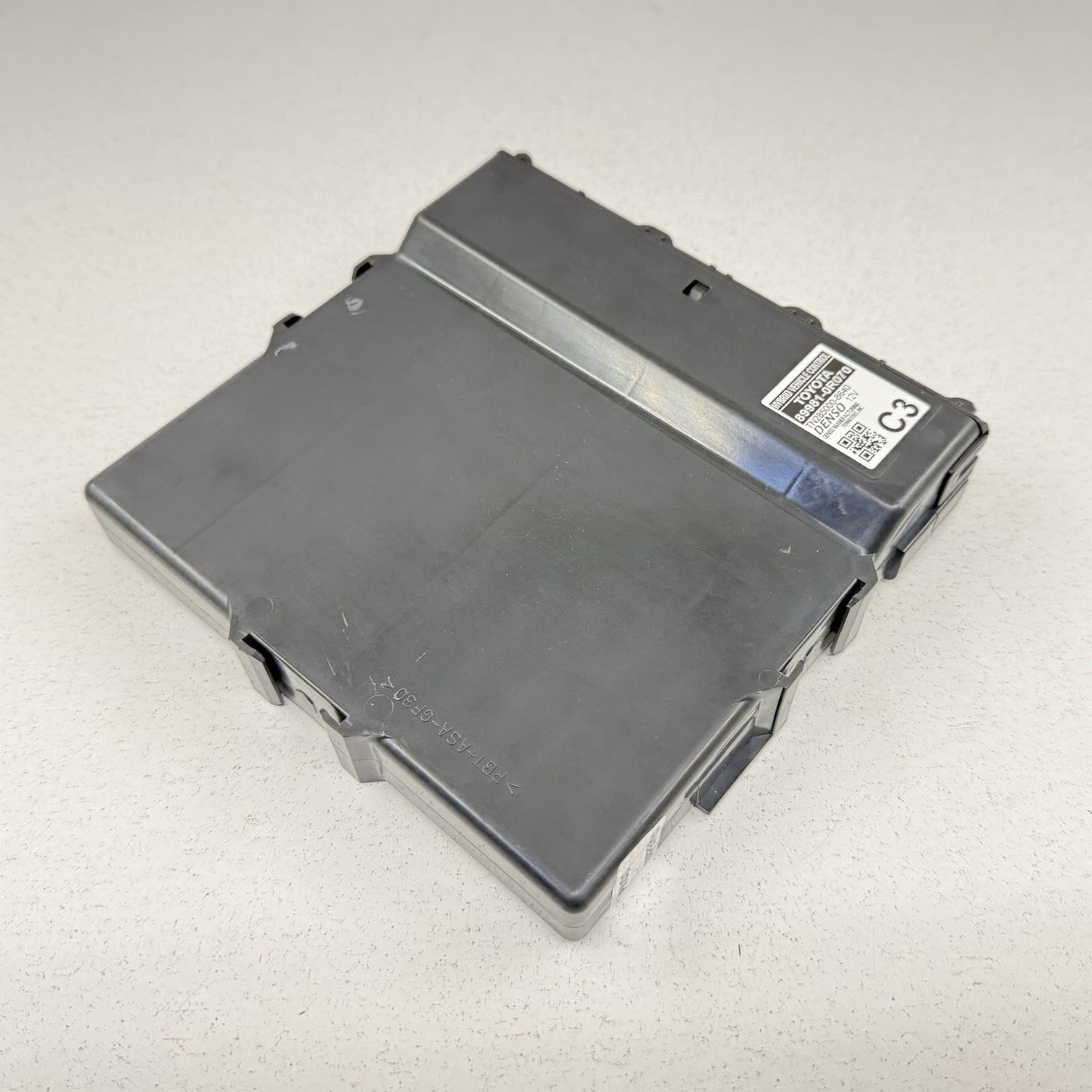 2021 Toyota RAV4 Hybrid Vehicle Control Module 89981-0R070 OEM