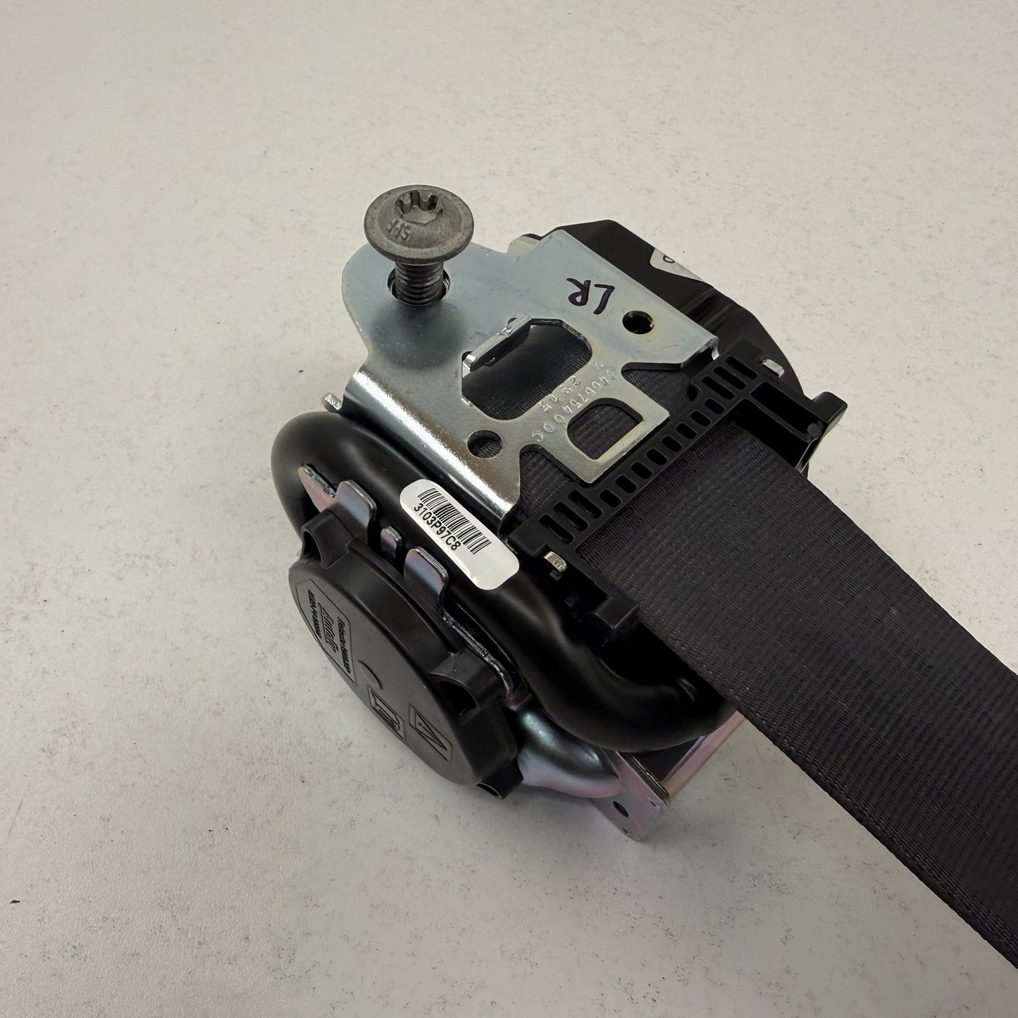 2022-2024 Rivian R1S Left Rear 2nd Second Row Seatbelt Seat Belt Retractor OEM
