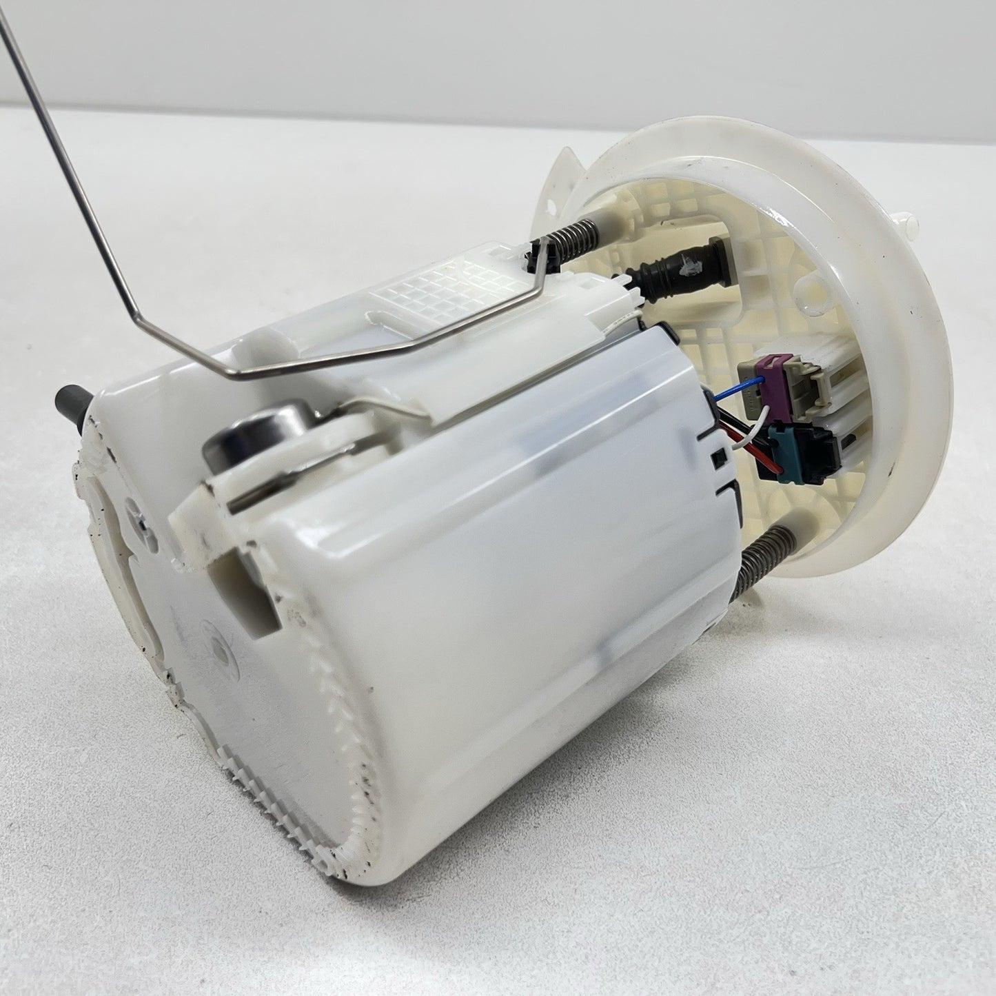 10-15 CHEVROLET CAMARO SS GAS TANK FUEL PUMP SENDING UNIT DELIVERY 13574836 OEM