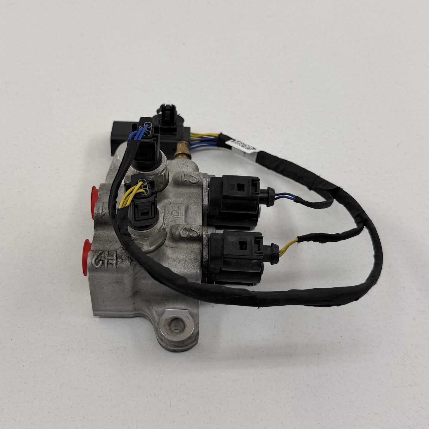 2022-2024 Rivian R1S R1T Rear Hydraulic Suspension Valve Block PT00003133-G OEM