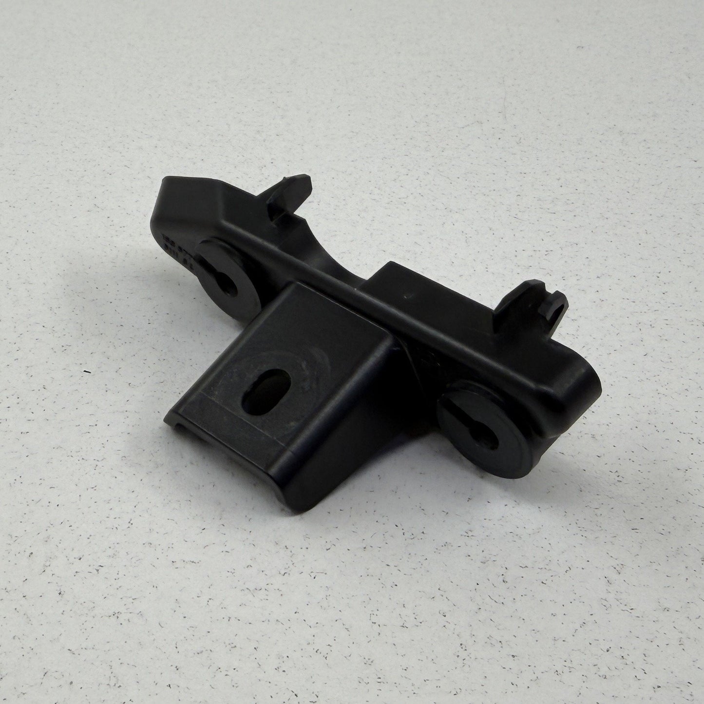 2021-2026 BMW M3 M4 G80 G82 Left Front Bumper Lower Guide Bracket 8069419 OEM