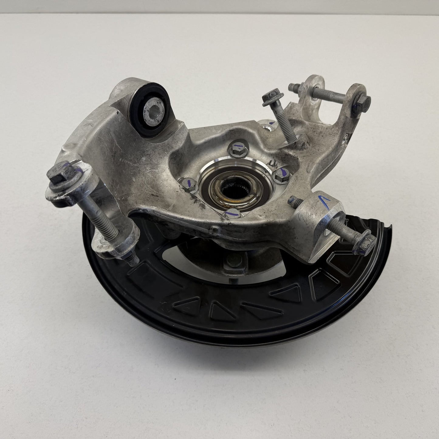 2022-2024 Rivian R1S R1T Driver Left Rear Spindle Knuckle Hub Wheel Bearing OEM