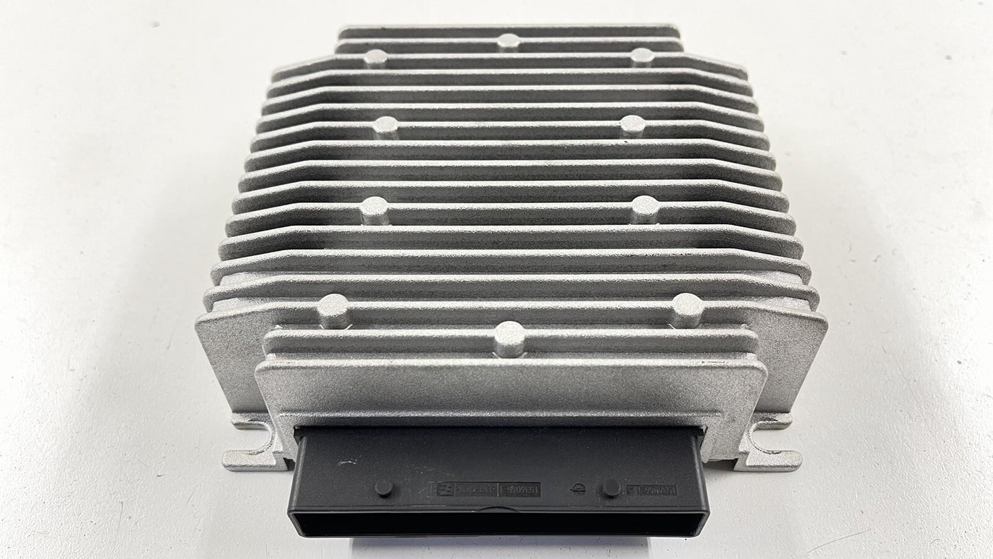 17-20 TESLA MODEL S AMPLIFIER AMP AUDIO SOUND 1004833-10-A OEM