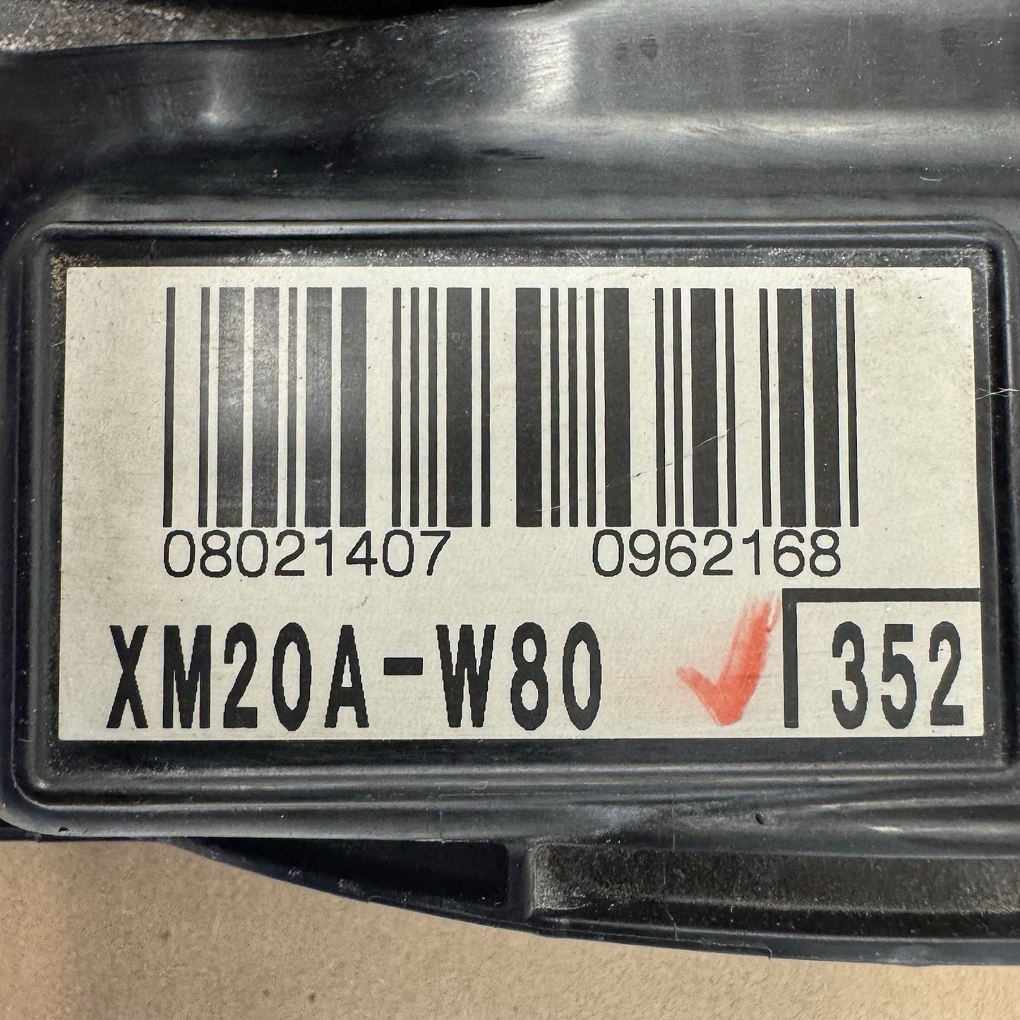 23-25 Toyota Prius Engine Motor Cylinder Head Valve Cover 11201-24040 OEM