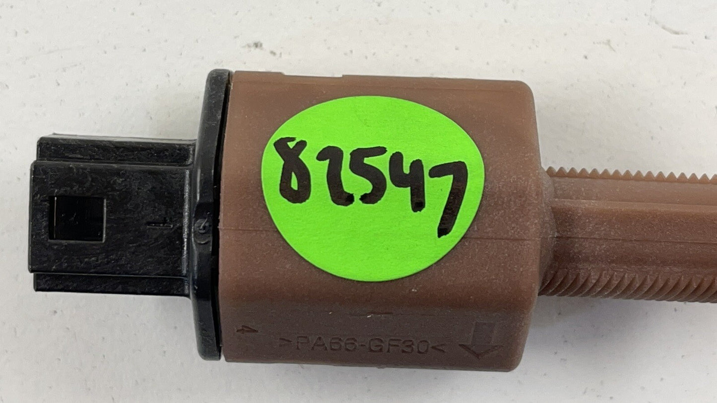 20-23 TESLA MODEL Y BRAKE PEDAL STOP BRAKE LIGHT SWITCH SENSOR 1044681-00-B OEM