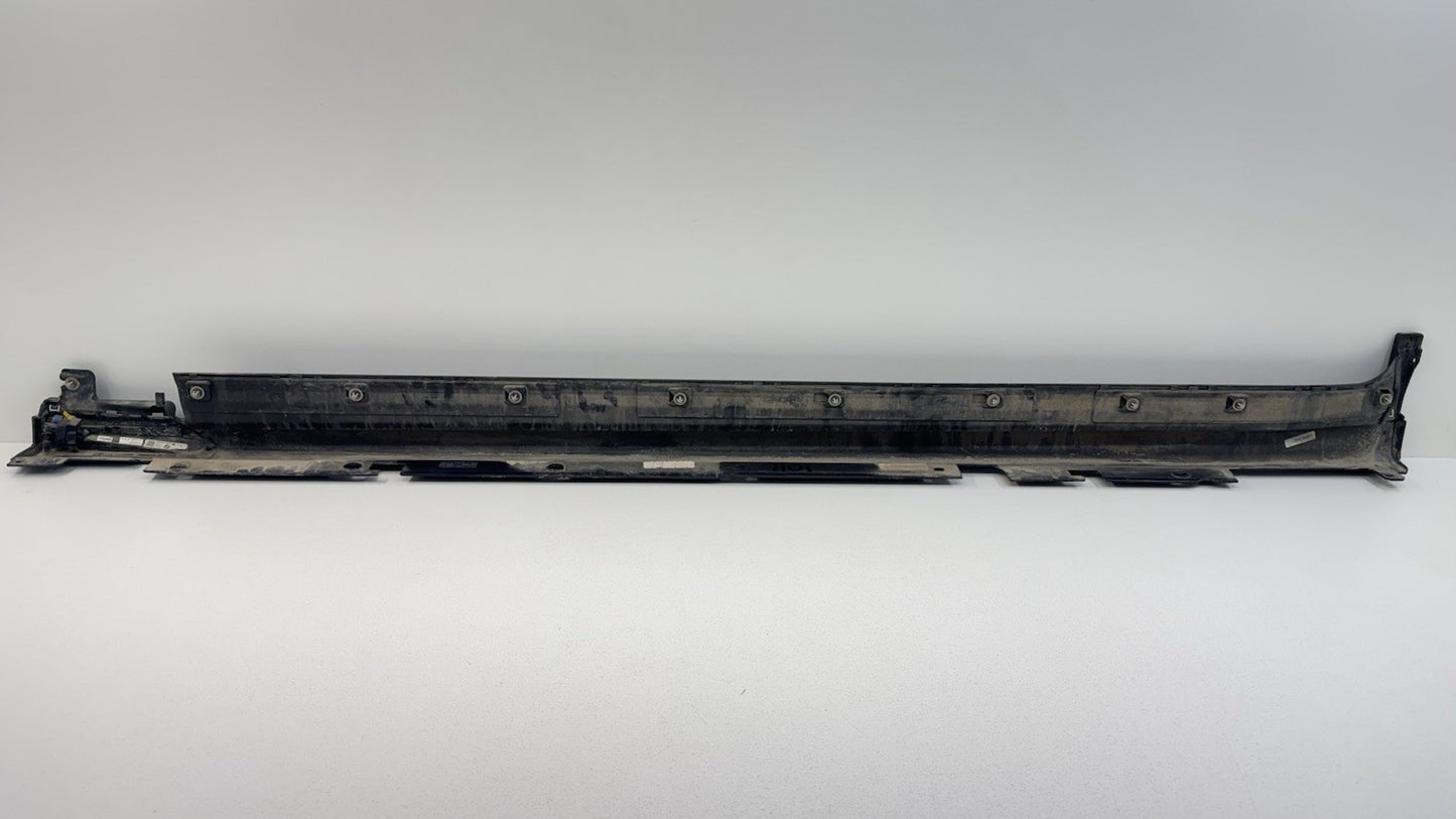 18-24 BMW G01 X3 Passenger Right Side Skirt Rocker Panel Molding OEM