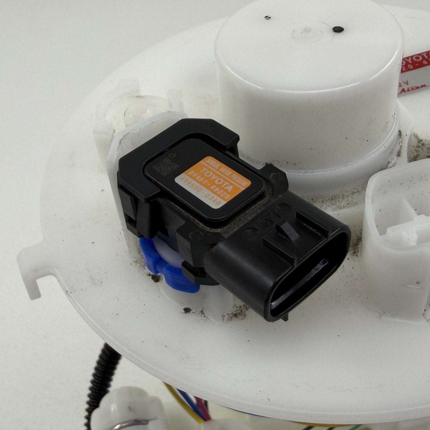 2019-2025 Toyota RAV4 Hybrid Gas Tank Fuel Pump Sending Unit 77020-42251 OEM