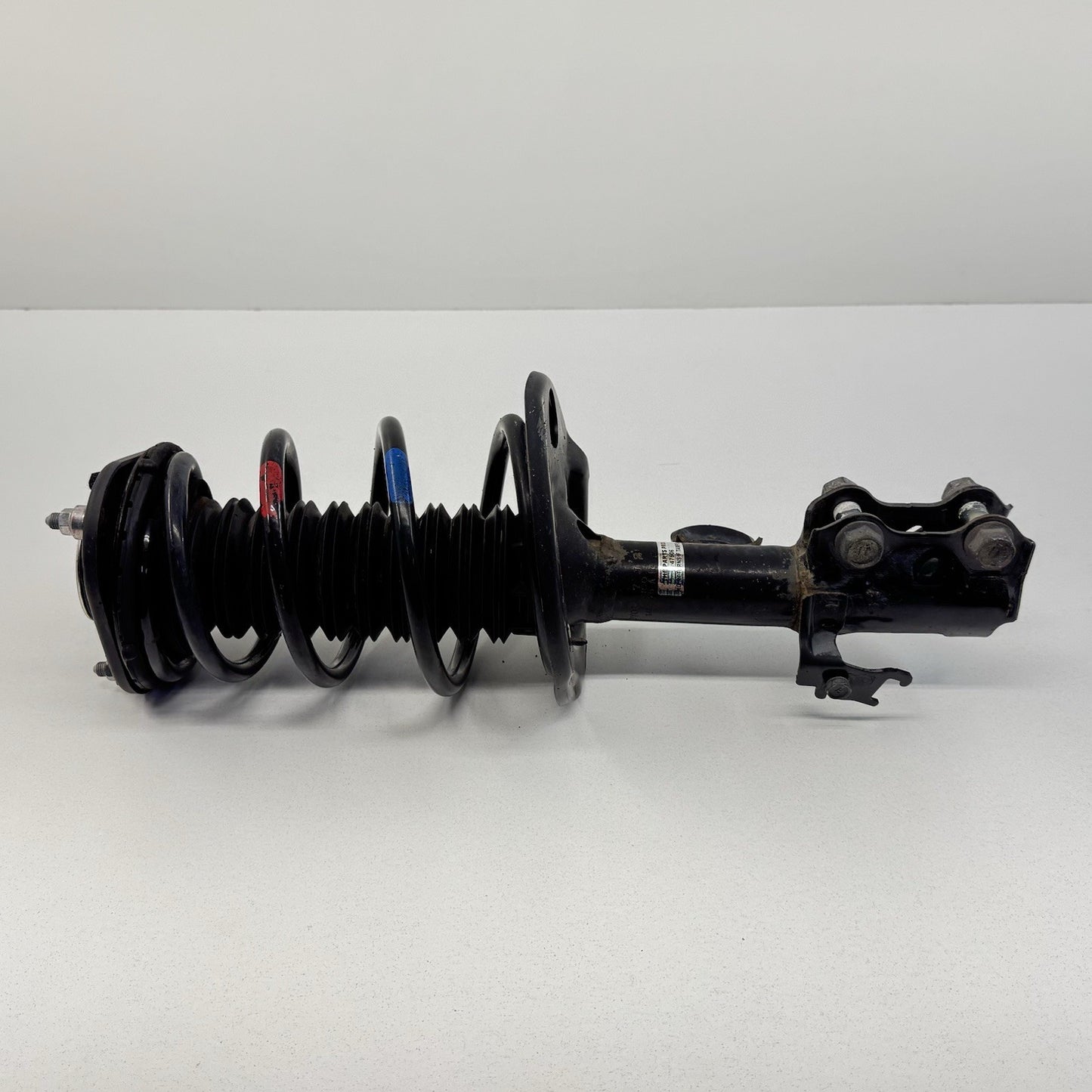 15-17 Toyota Prius V Right Front Shock Strut Spring Absorber 48510-47351 OEM