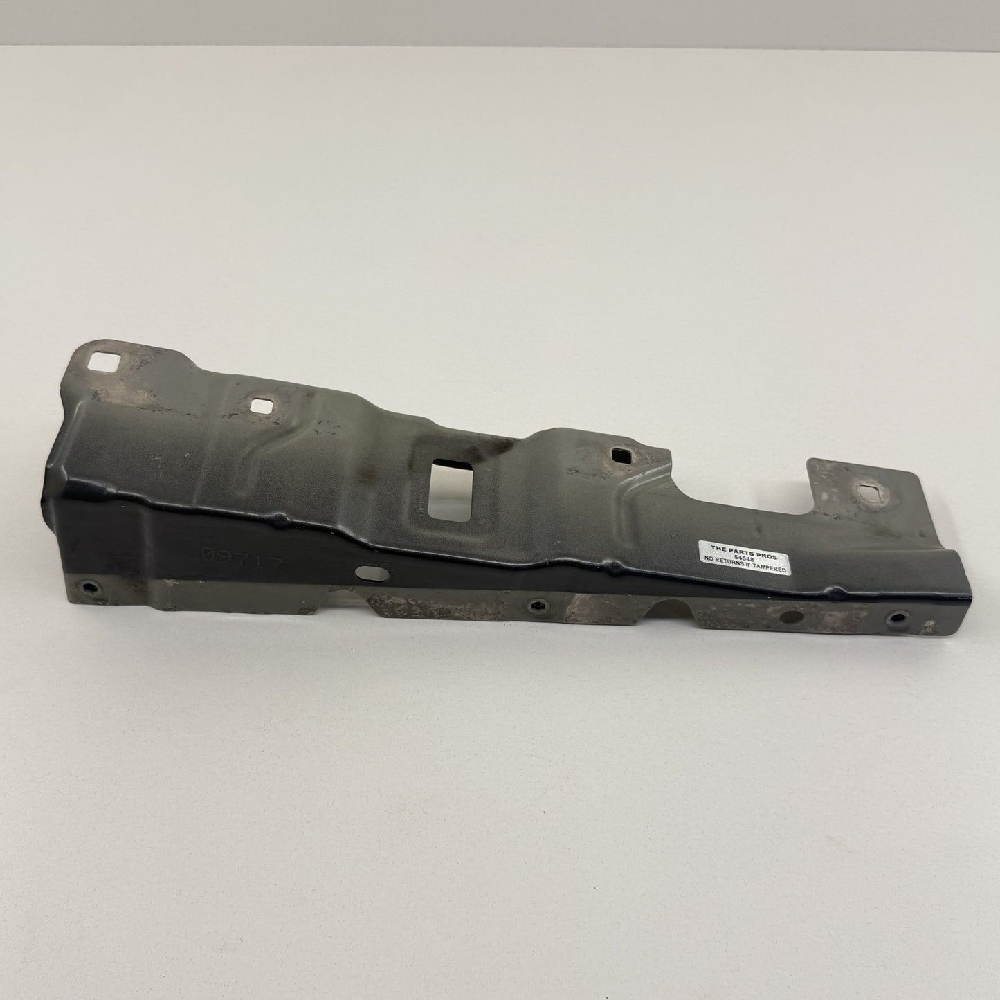 2022-2024 Rivian R1S Driver Left Front Fender Mount Bracket OEM