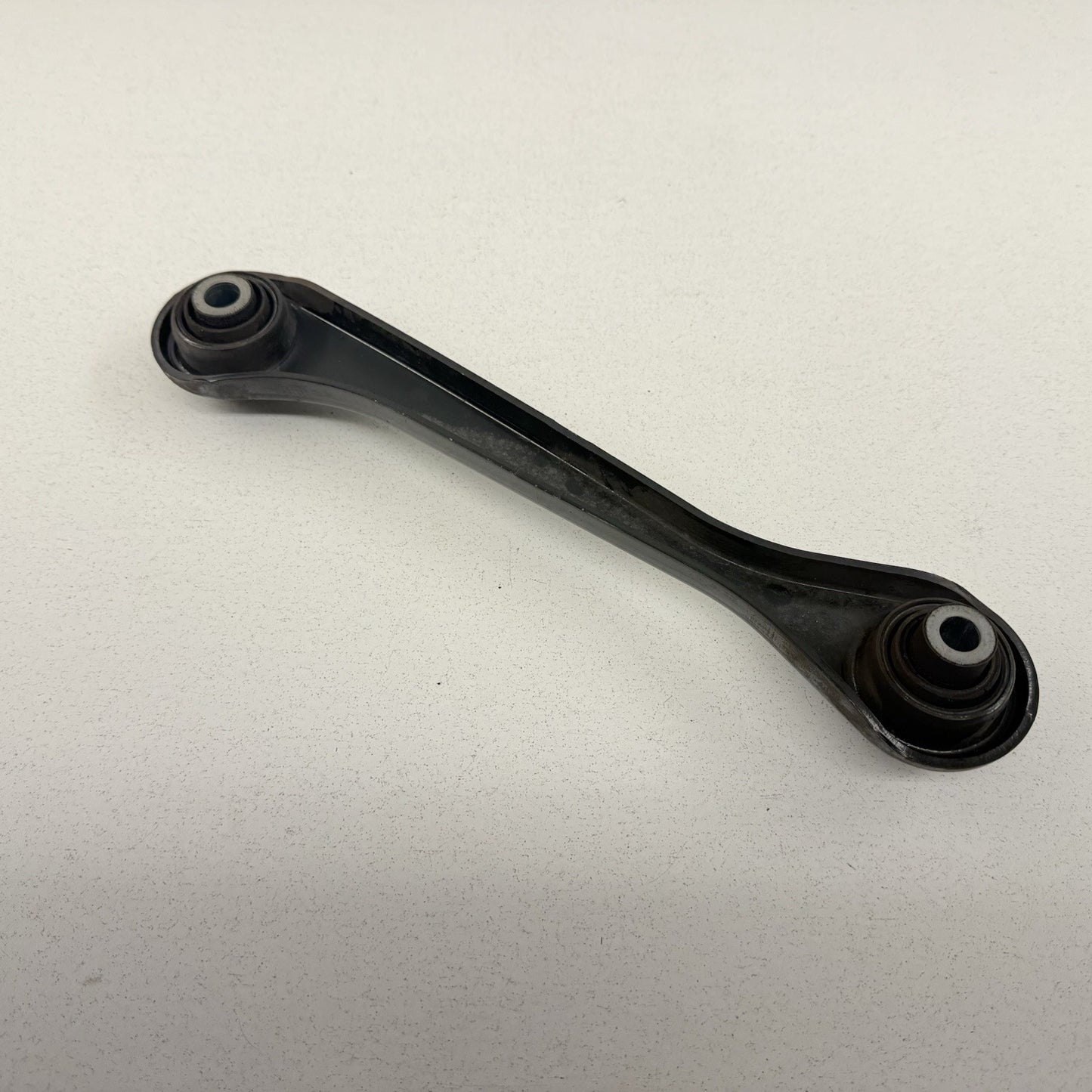 08-15 Audi TT Passenger Right Rear Control Arm Suspension Set OEM