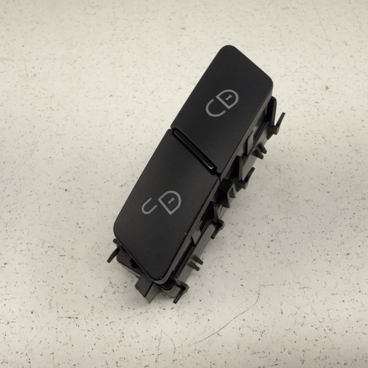 12-18 Mercedes W218 CLS550 Driver Left Front Seat Control Switch OEM
