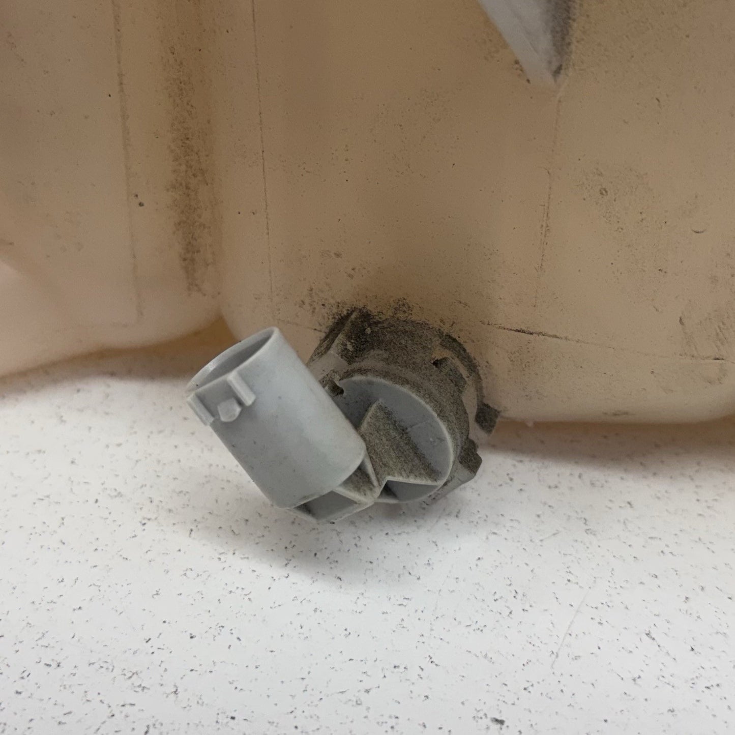01-12 Porsche 911 996 997 Coolant Reservoir Overflow Expansion Tank Bottle OEM