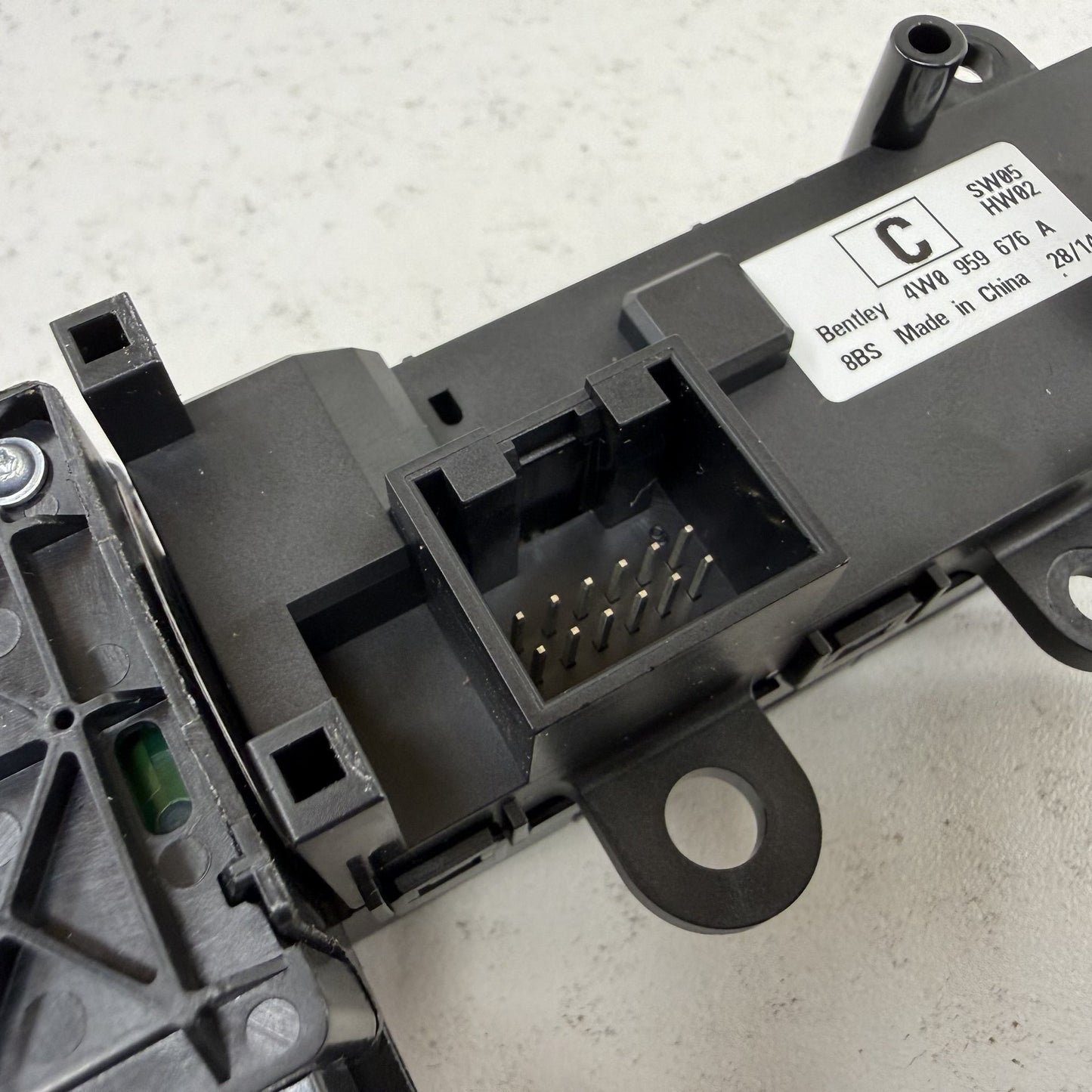 2014-2018 Bentley Flying Spur Center Console Control Switch Panel 4W0959676A OEM