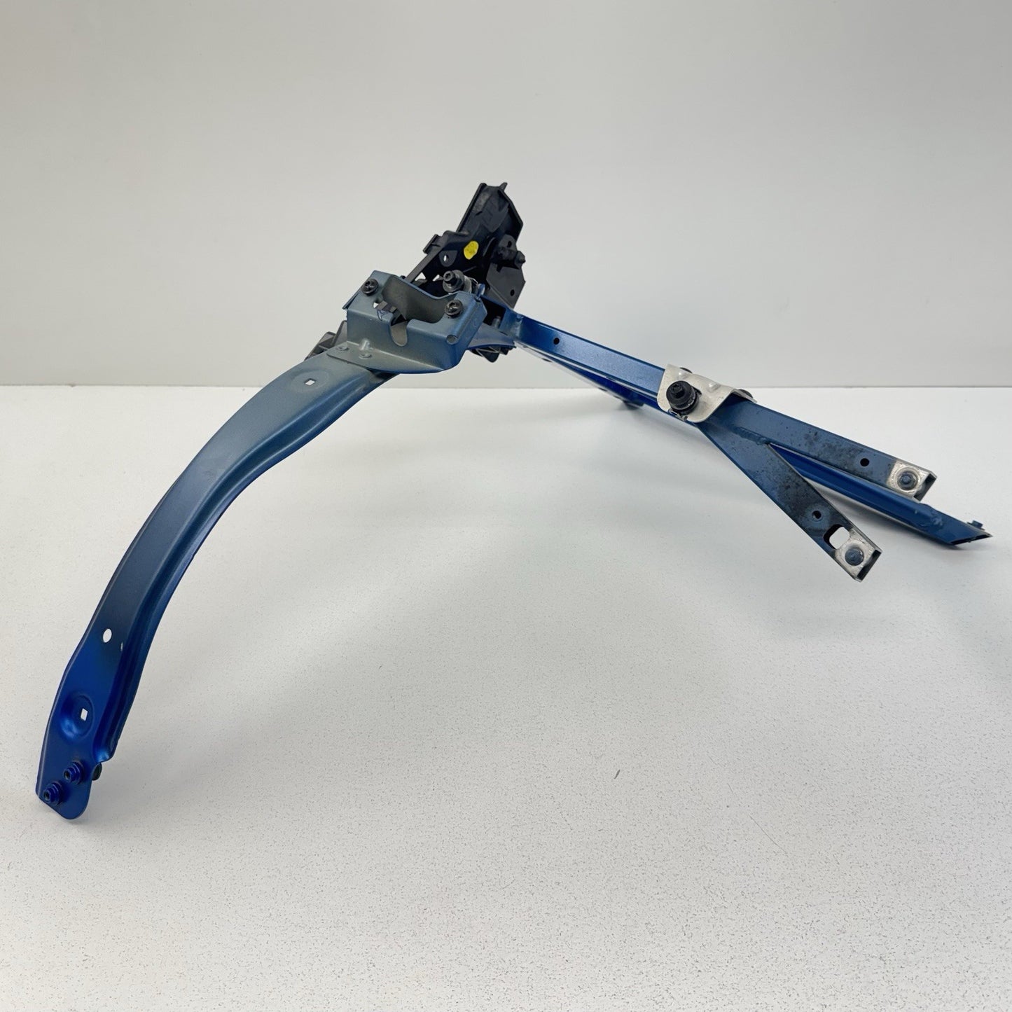 17-23 Audi R8 Driver Left Front Wheel Arch Fender Radiator Support Frame OEM