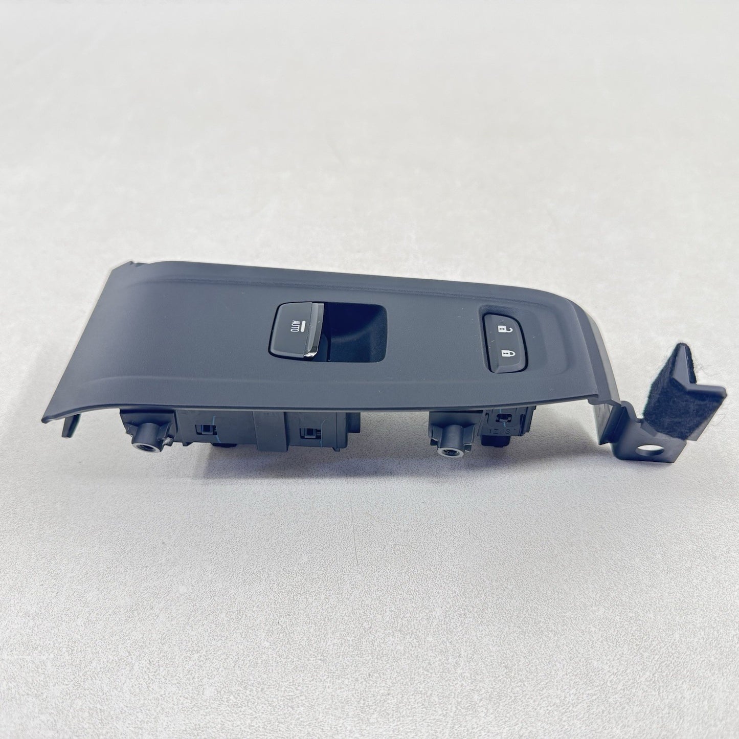 22-25 TOYOTA GR86 PASSENGER RIGHT DOOR WINDOW SWITCH 83071CC210 OEM