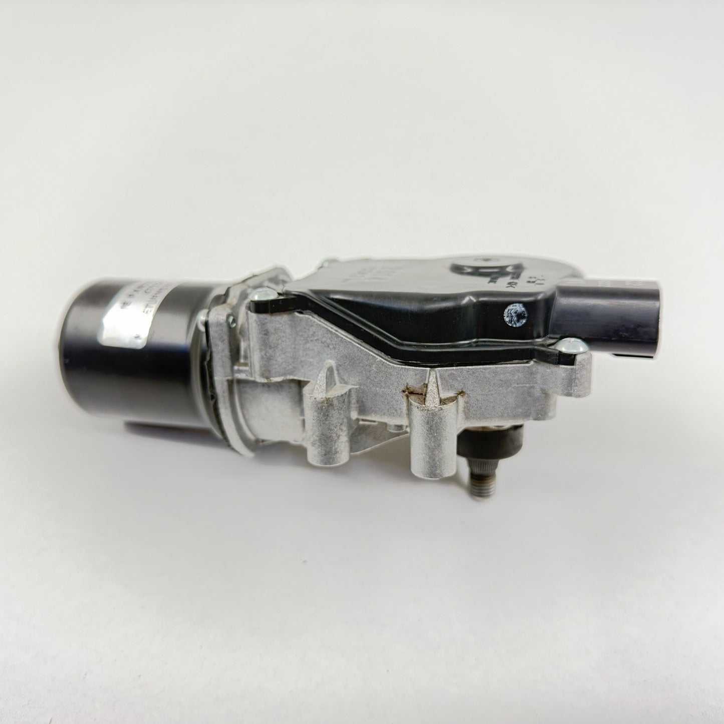Infiniti 14-24 Q50 17-22 Infiniti Q60 Front Windshield Wiper Motor OEM