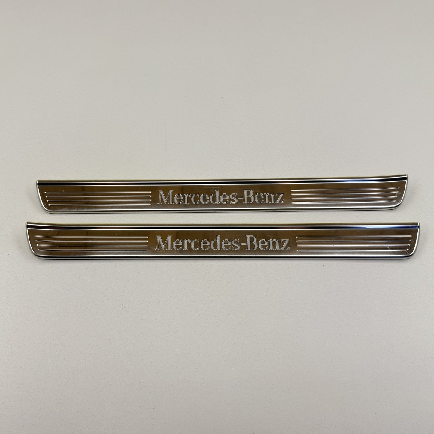 2014-2017 Mercedes-Benz S550 W222 Illuminated Door Sill Scuff Kick Plate Set OEM